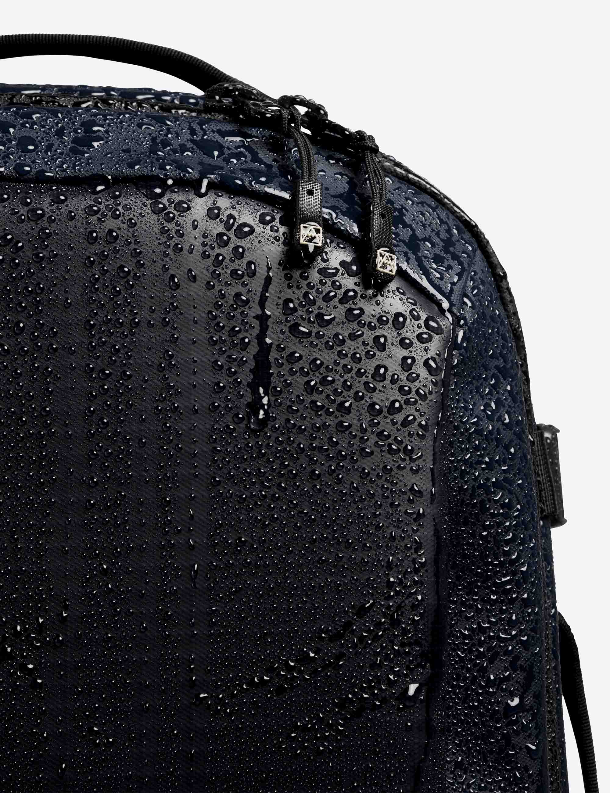 Stubble & Co Hybrid Backpack 20L - Midnight Blue