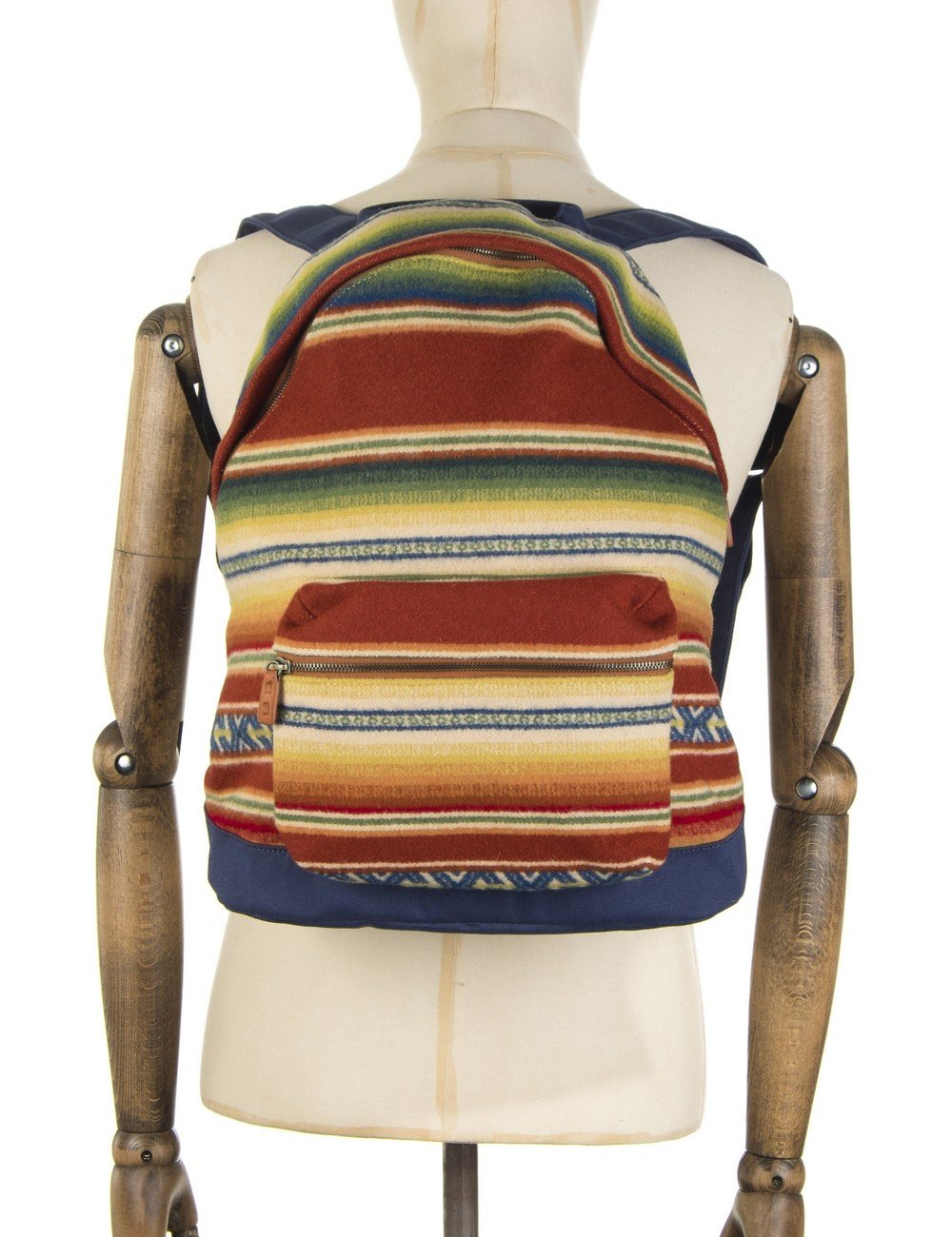 Canyon Backpack - Cardinal
