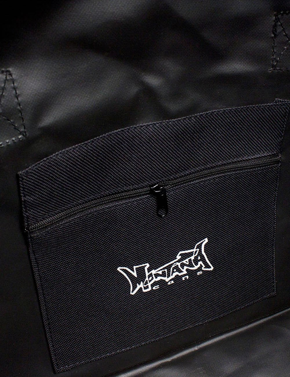 Montana Nylon Can Bag