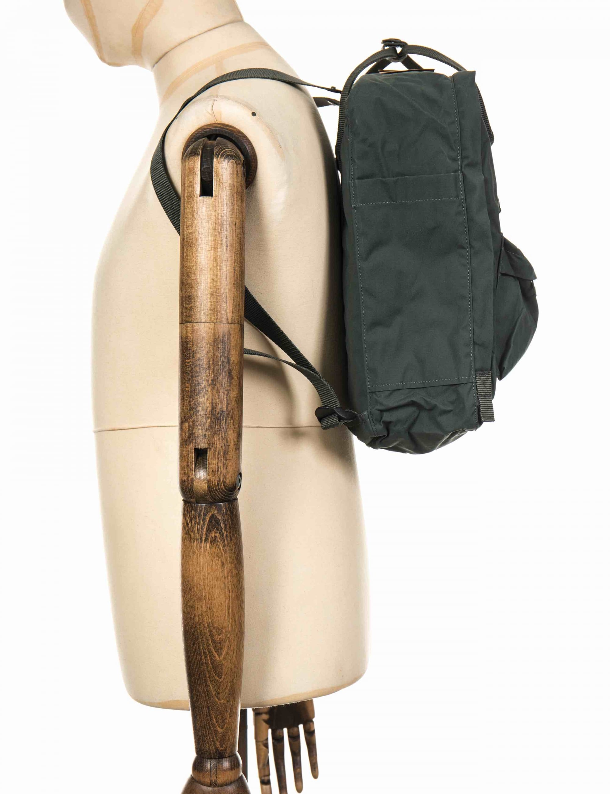fjällräven kanken laptop 15 forest green Fjallraven Kanken Classic Backpack - Forest Green