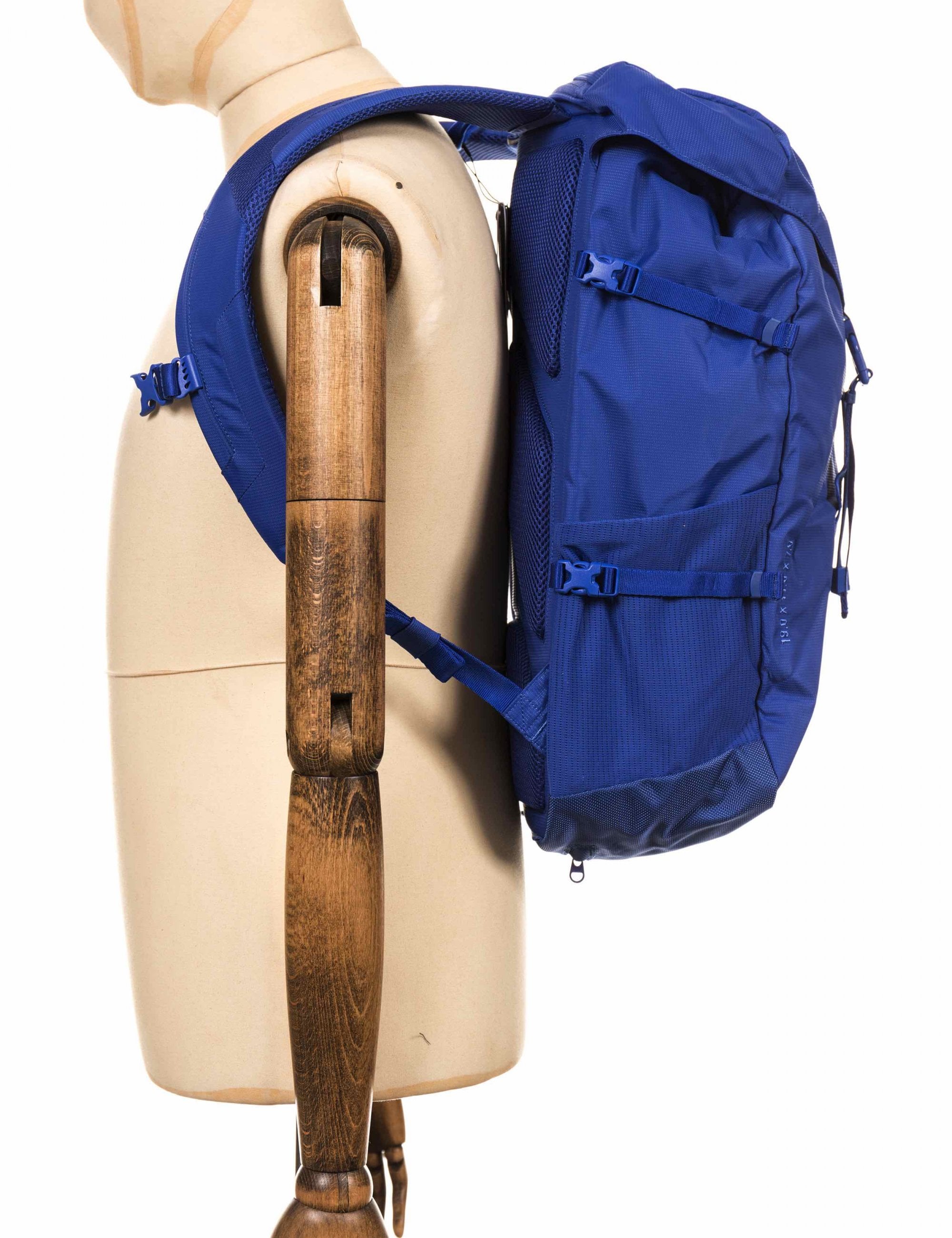 Barlow Trail Backpack Large 27L - Deep Ultramarine