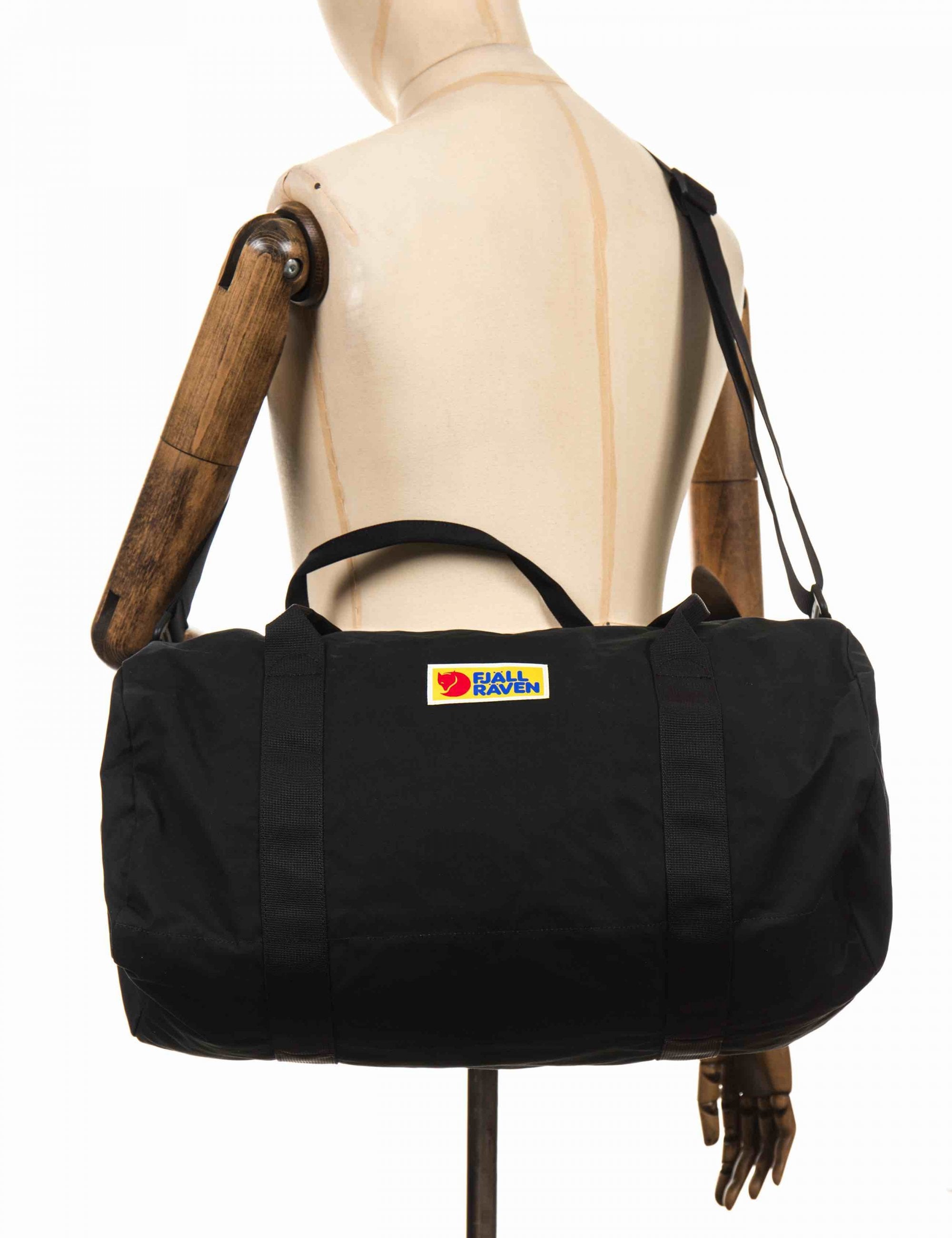 Fjallraven Vardag Duffel Bag 30L — Black | Fat Buddha – Fat Buddha