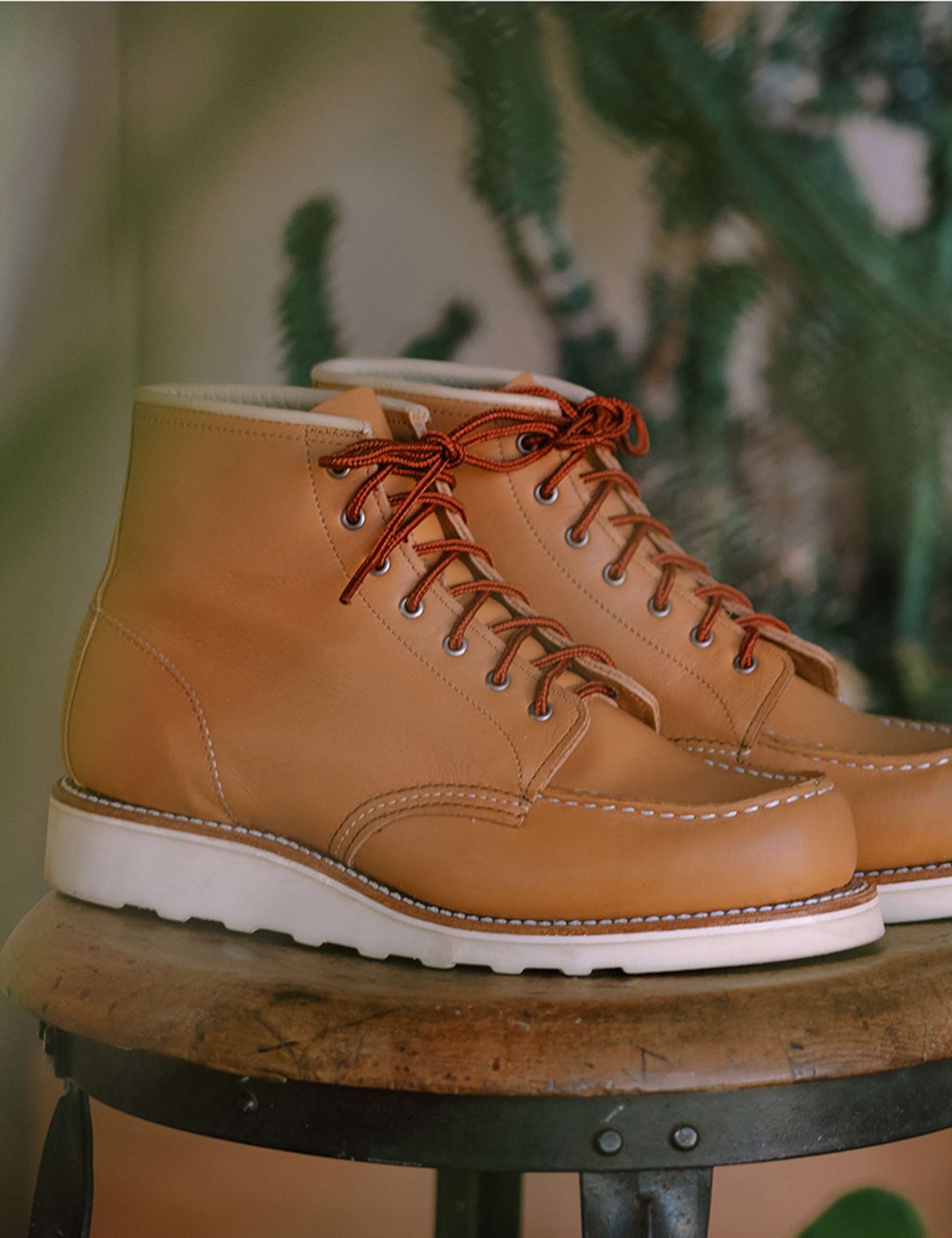 Red Wing Women's 3383 Heritage 6" Moc Toe Boot - Tan Boundary Leather