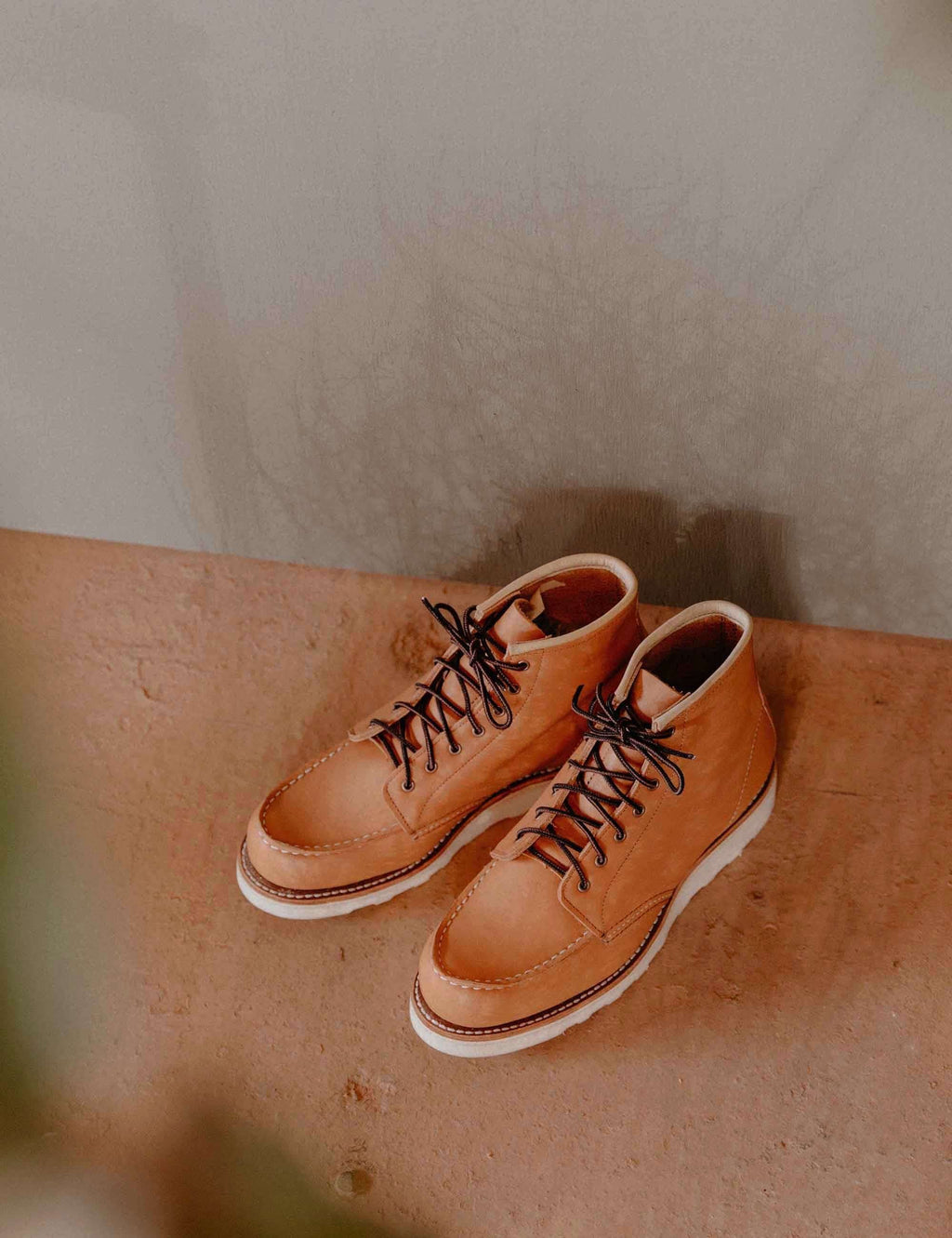 Women's 3383 Heritage 6" Moc Toe Boot - Tan Boundary Leather