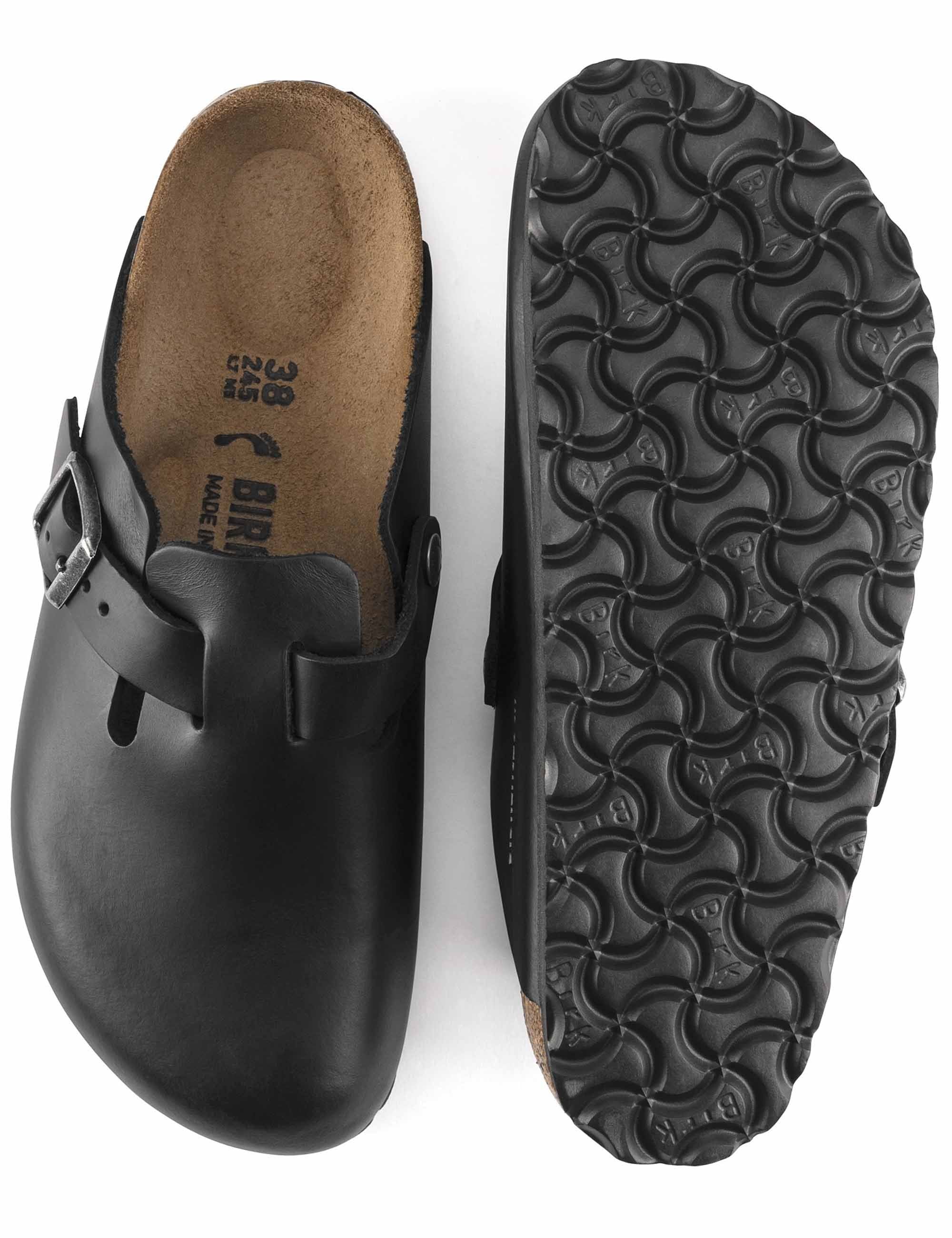 Birkenstock Boston Leather Mules - Oiled Black (Regular Fit)