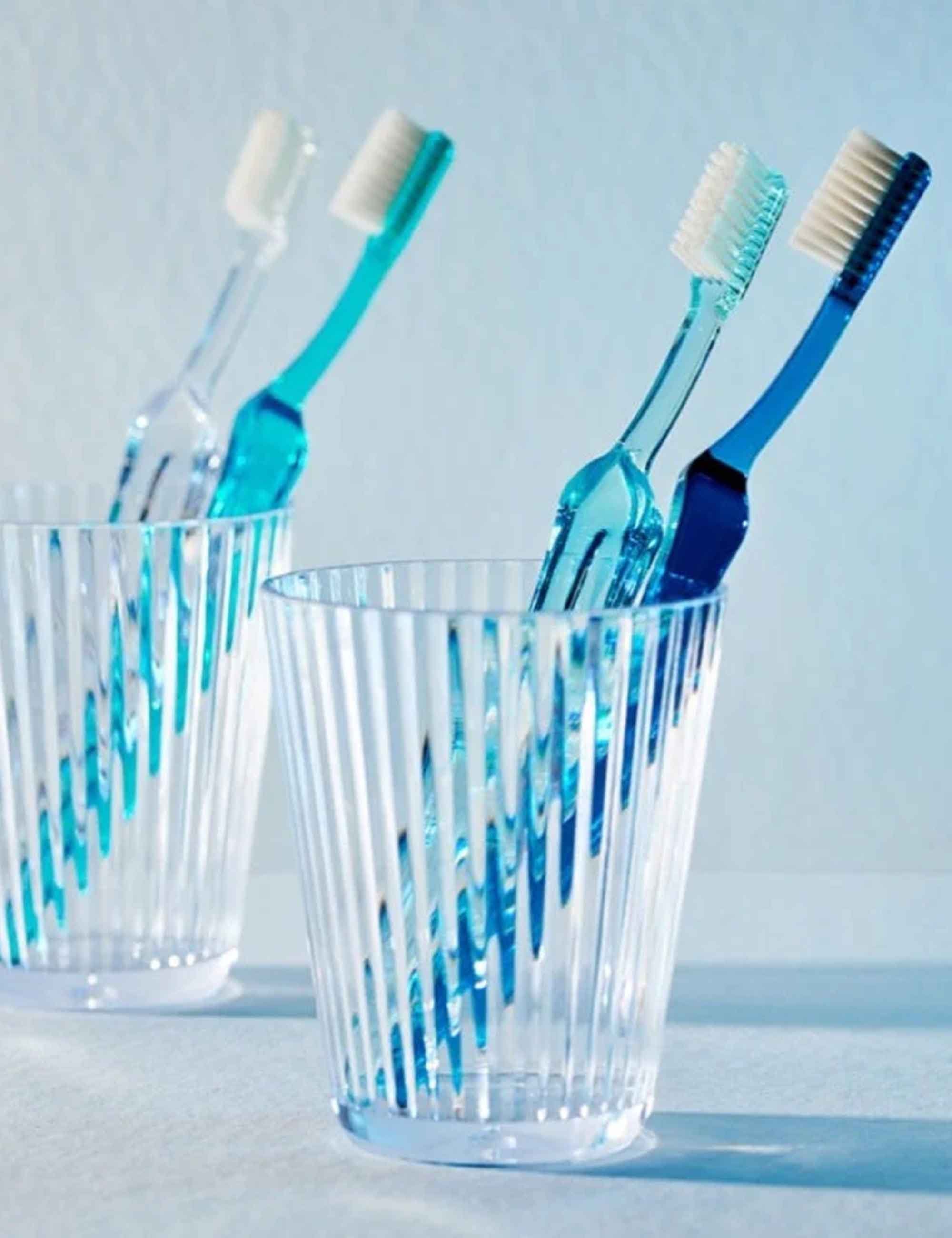 Lympio Toothbrush (Medium Nylon) - Turquoise