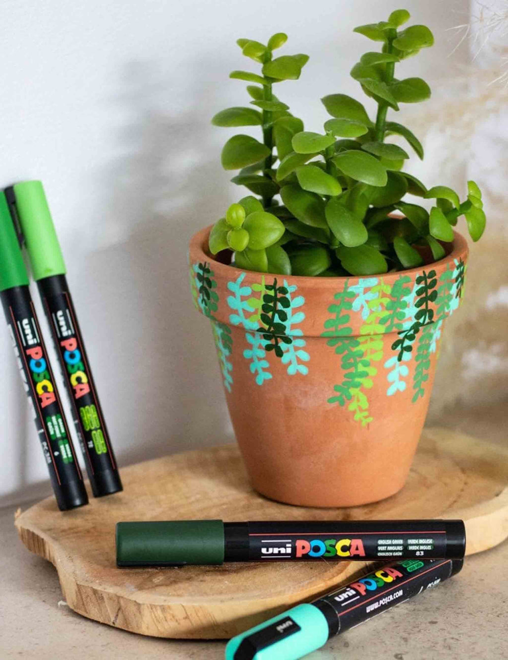PC-3M (1.5mm) Paint Pen - Dark Brown