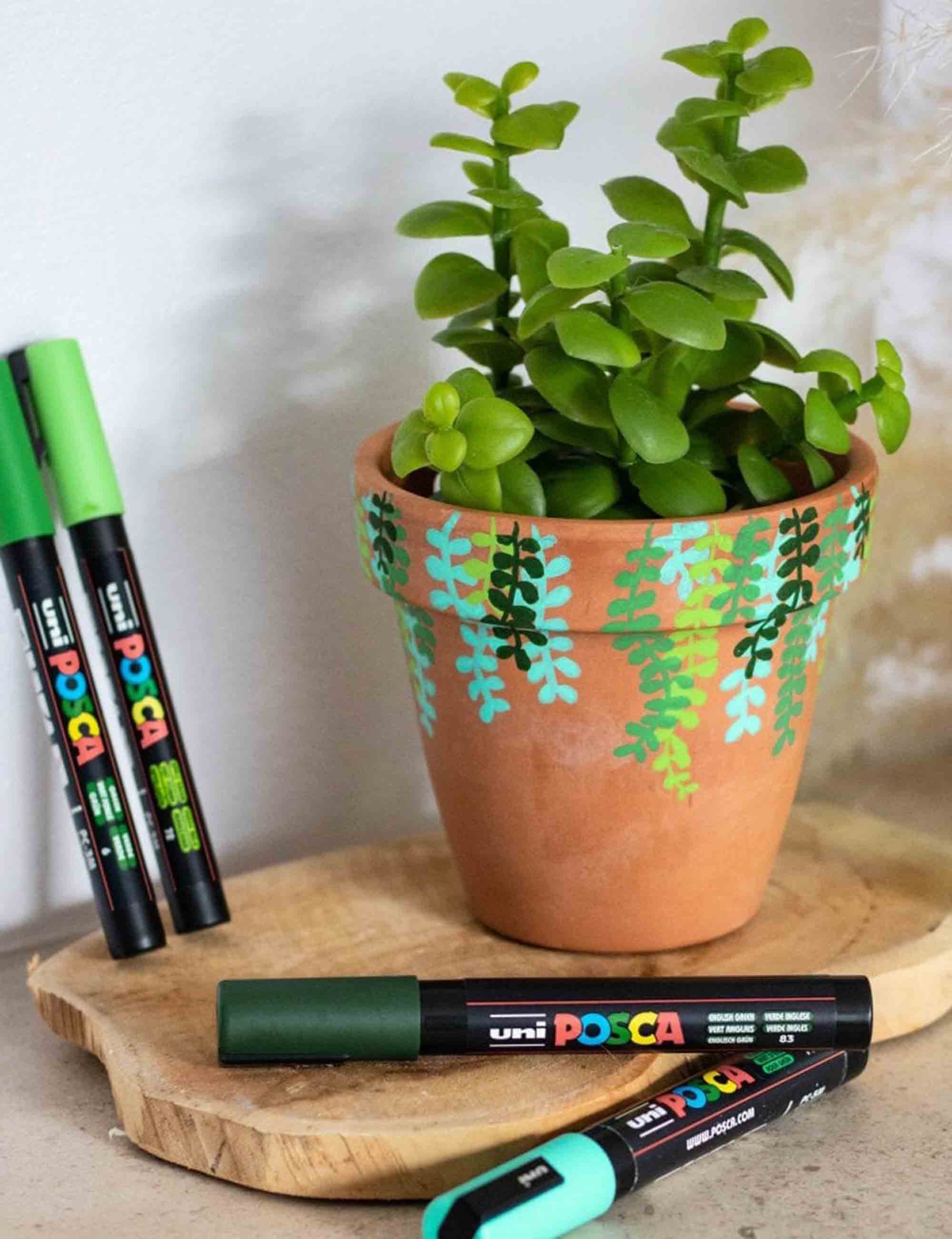 Posca PC-3M (1.5mm) Paint Pen - Dark Brown