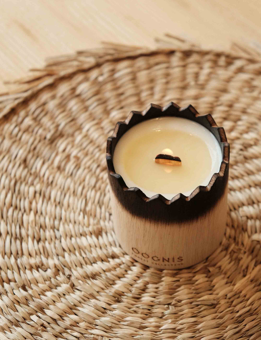 Oognis Forest Wood Candle - Sandalwood