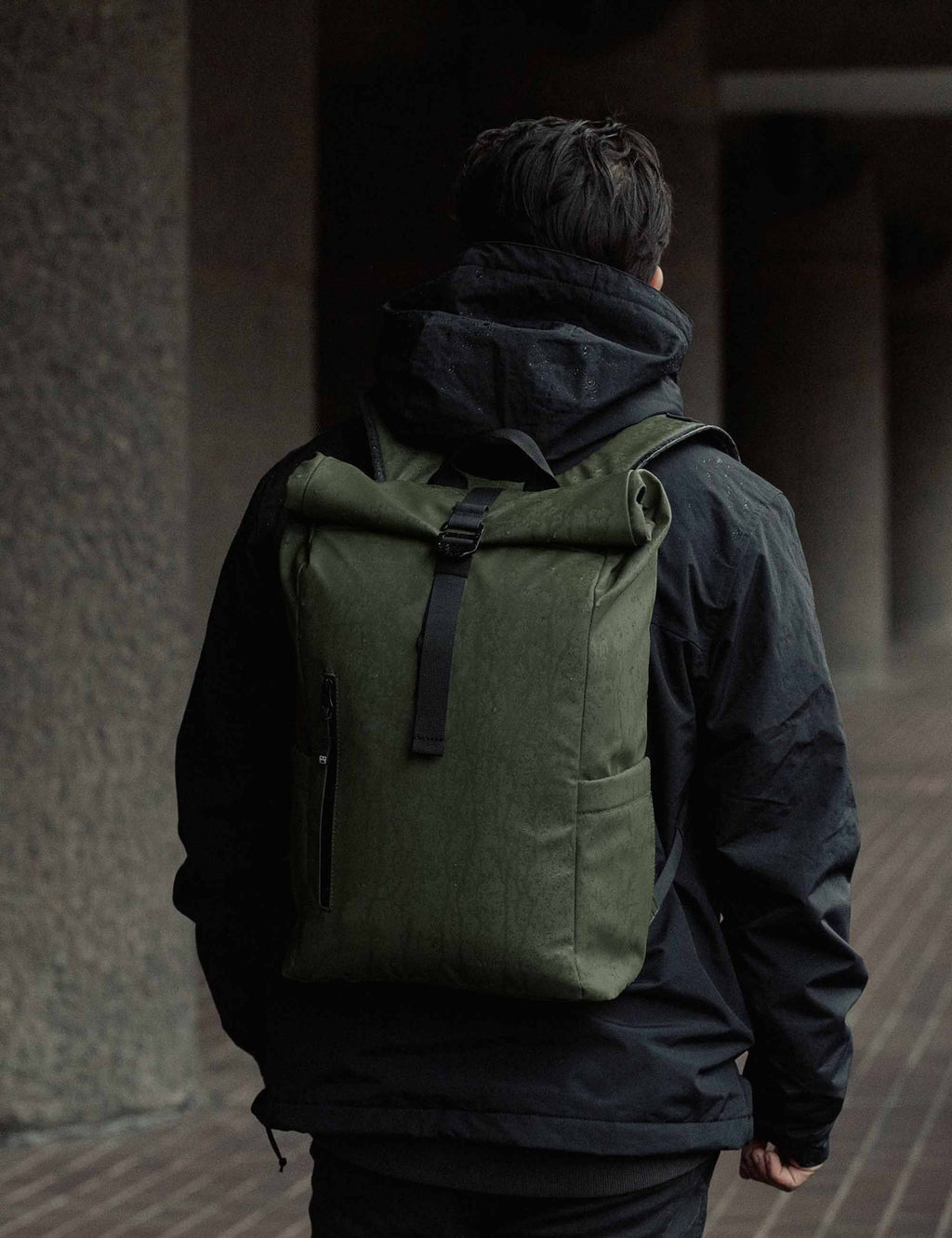The Roll Top Backpack 15L - Urban Green