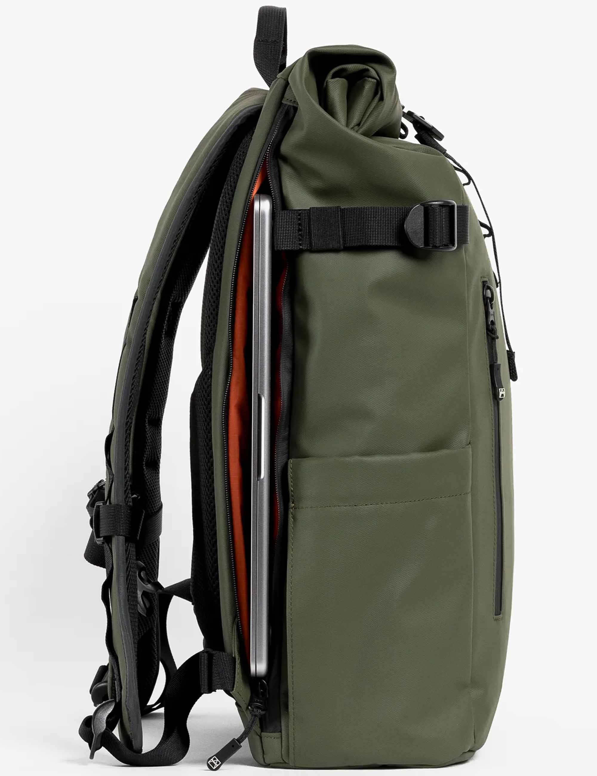Stubble & Co The Roll Top Backpack 20L - Urban Green