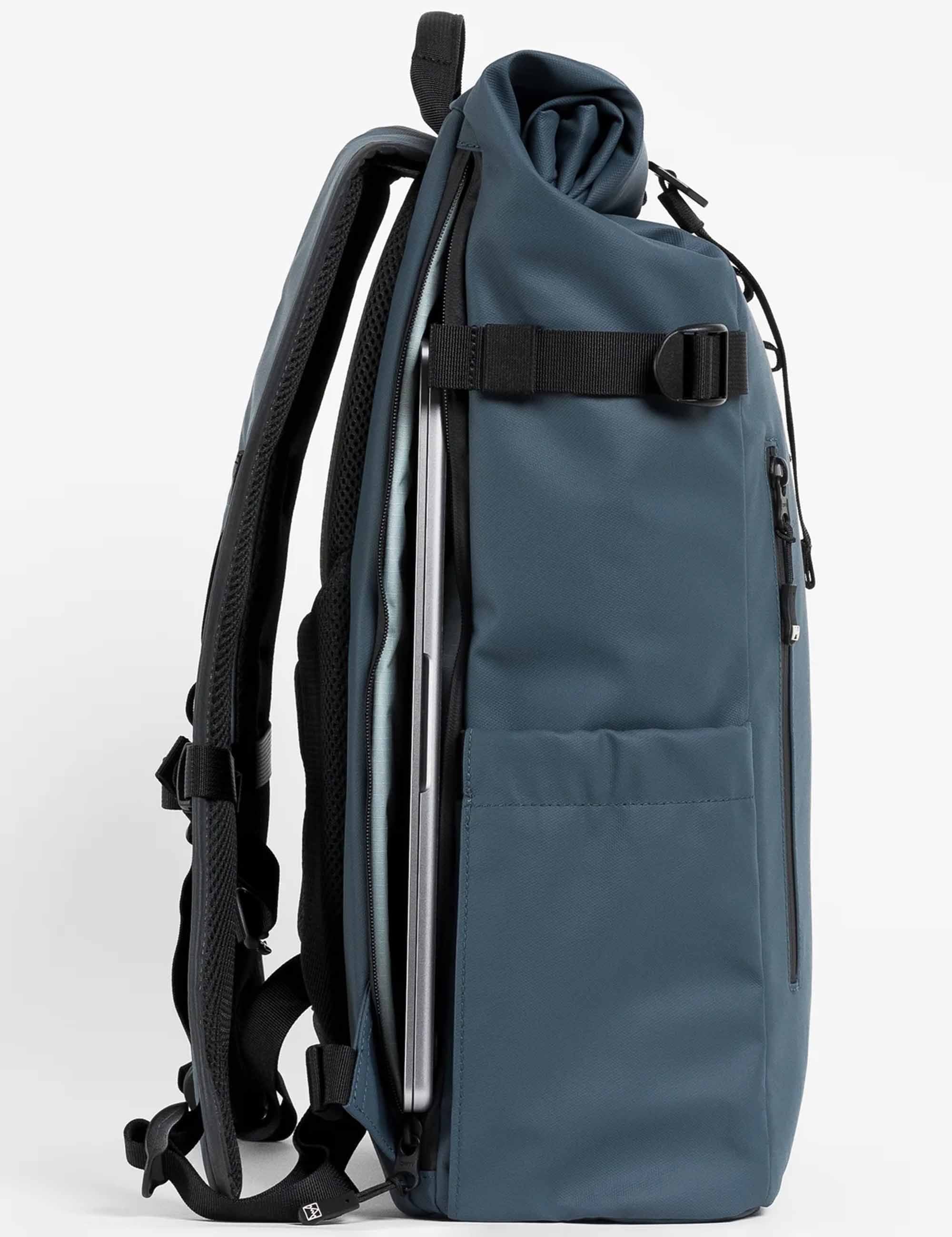 Stubble & Co The Roll Top Backpack 20L - Tasmin Blue