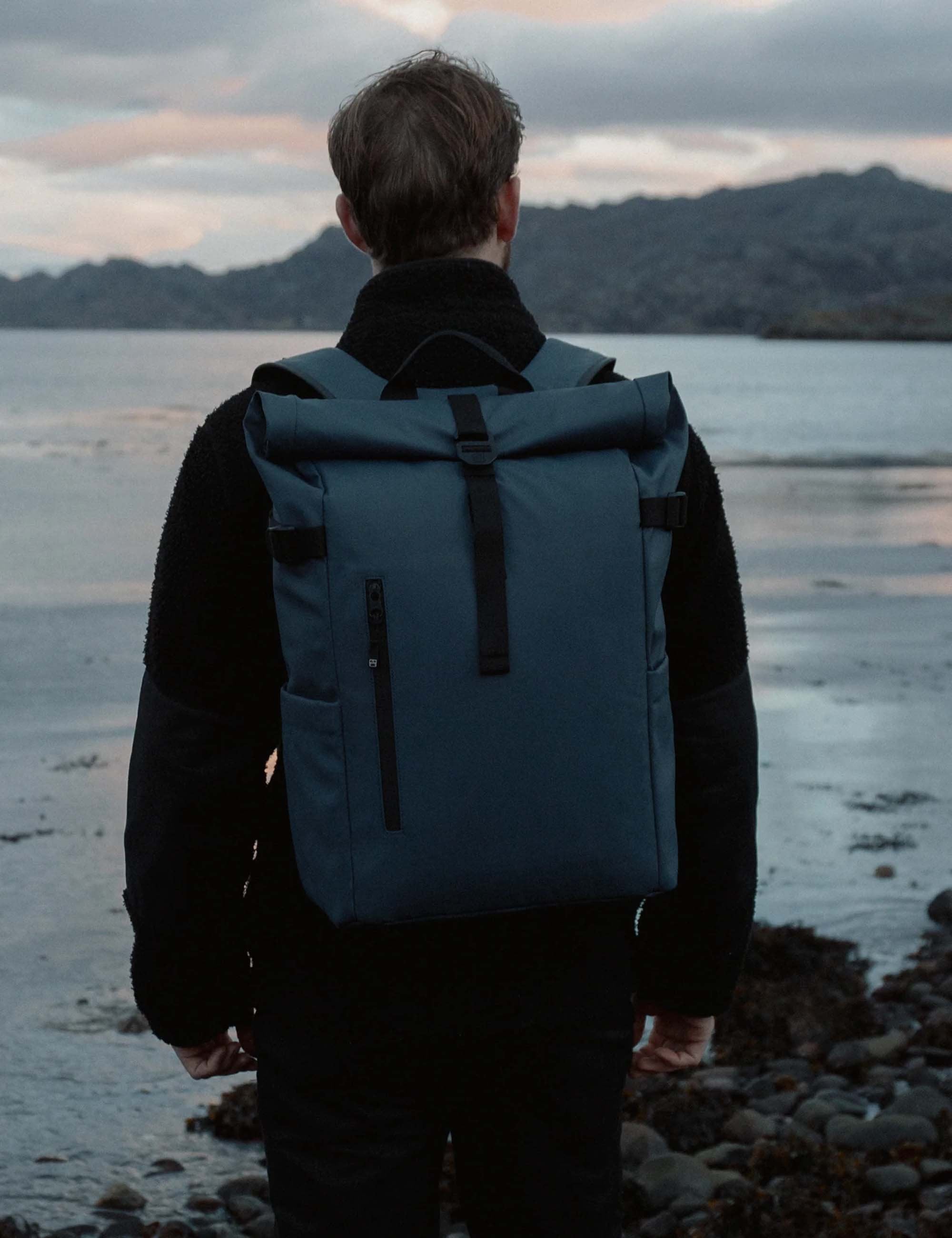 Stubble & Co The Roll Top Backpack 20L - Tasmin Blue