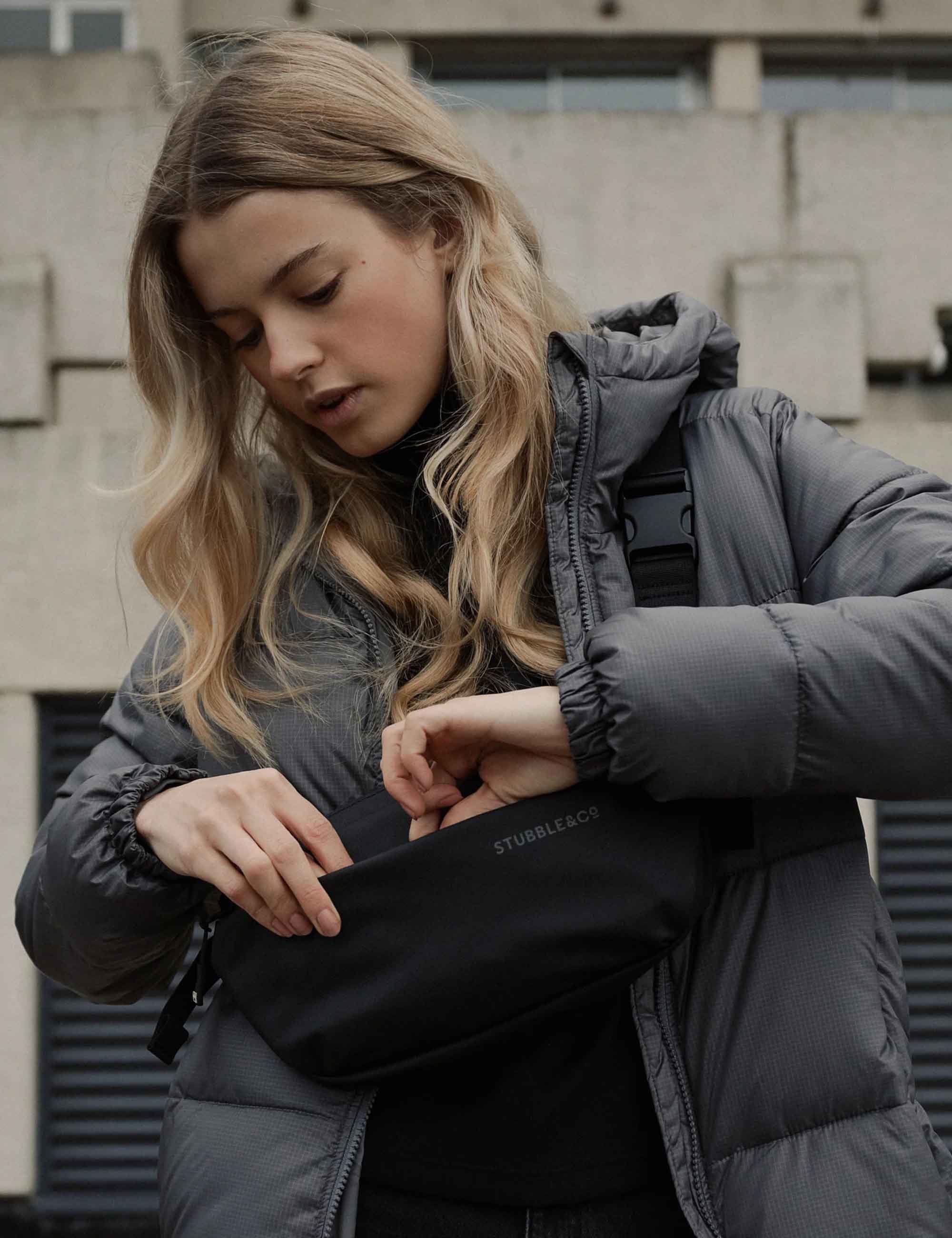 The Crossbody 3L Bag - All Black