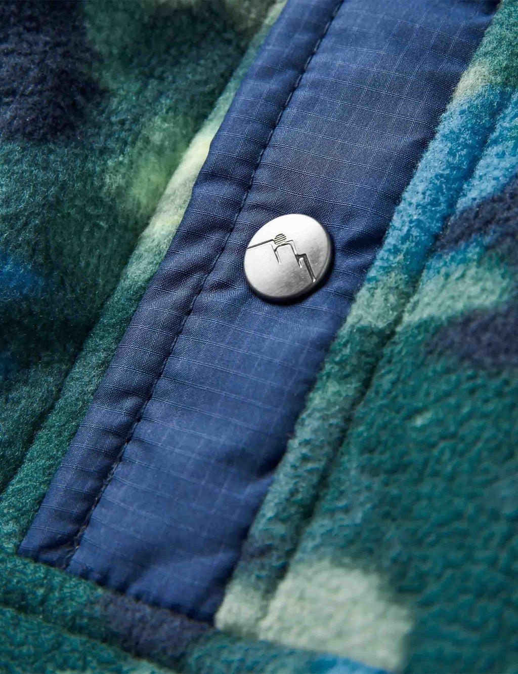 Adrift 1/2 Neck Polar Fleece - Alpine Camo