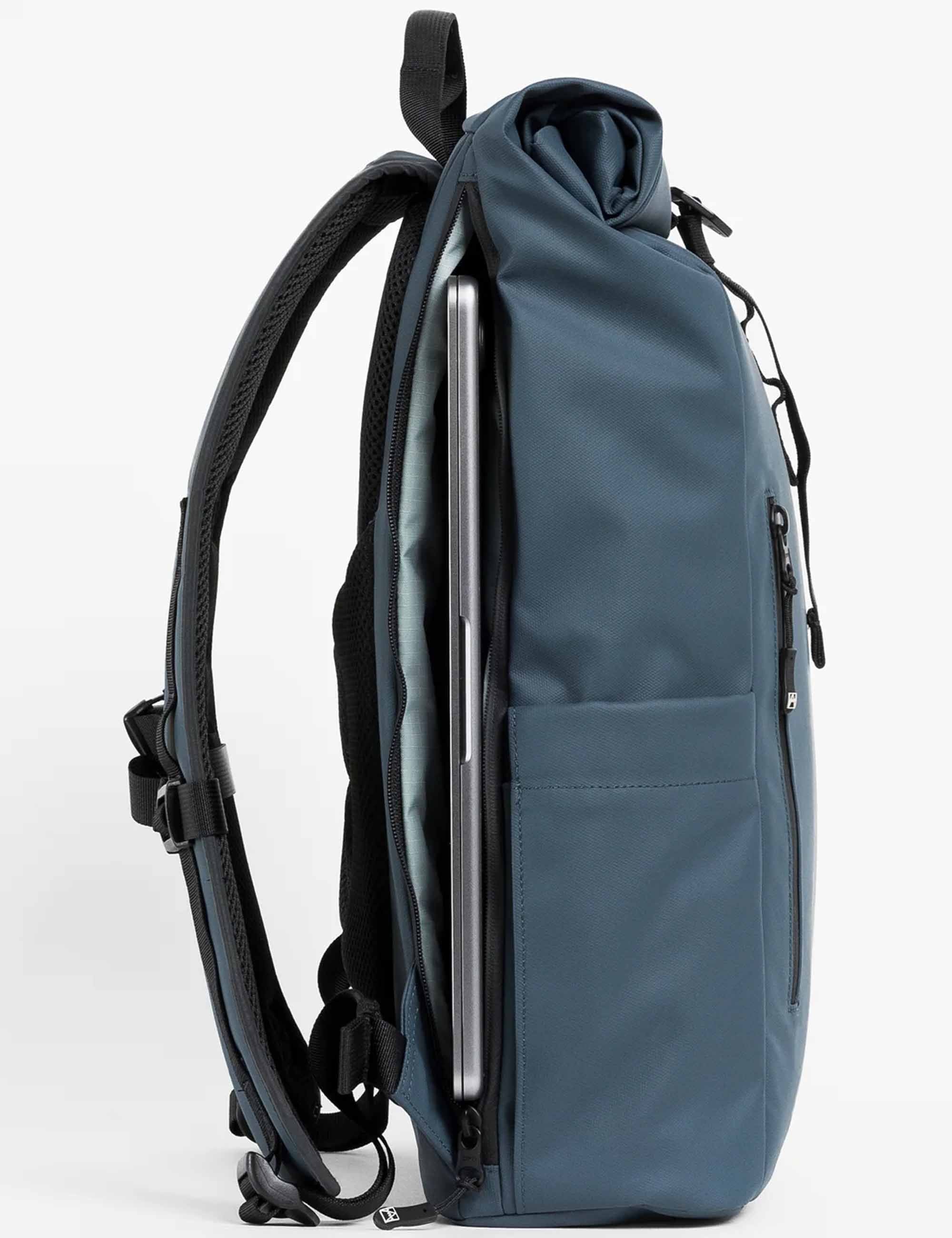 Stubble & Co The Roll Top Backpack 15L - Tasmin Blue