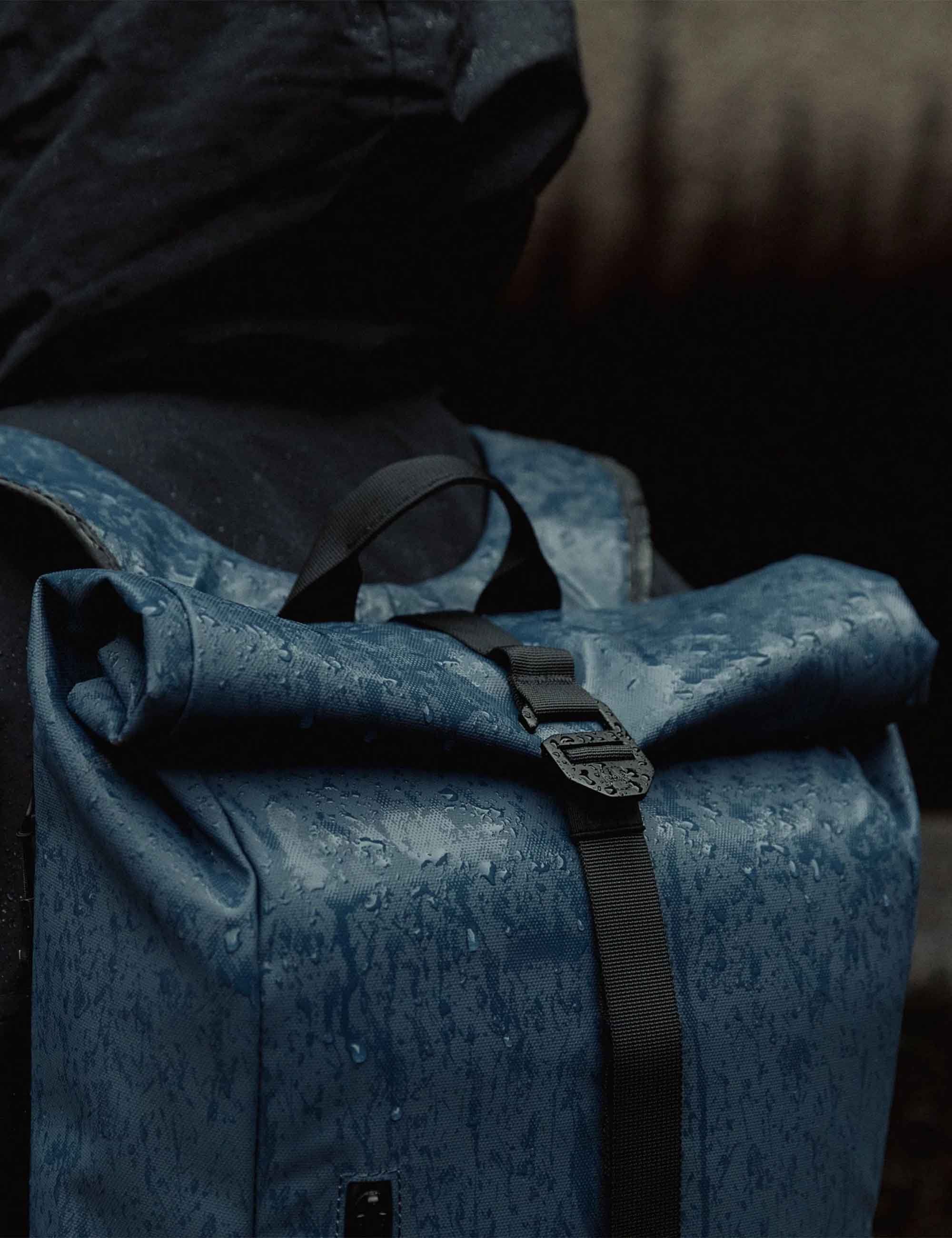 Stubble & Co The Roll Top Backpack 15L - Tasmin Blue