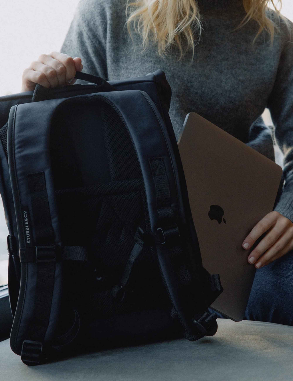The Roll Top Backpack 15L - Midnight Blue