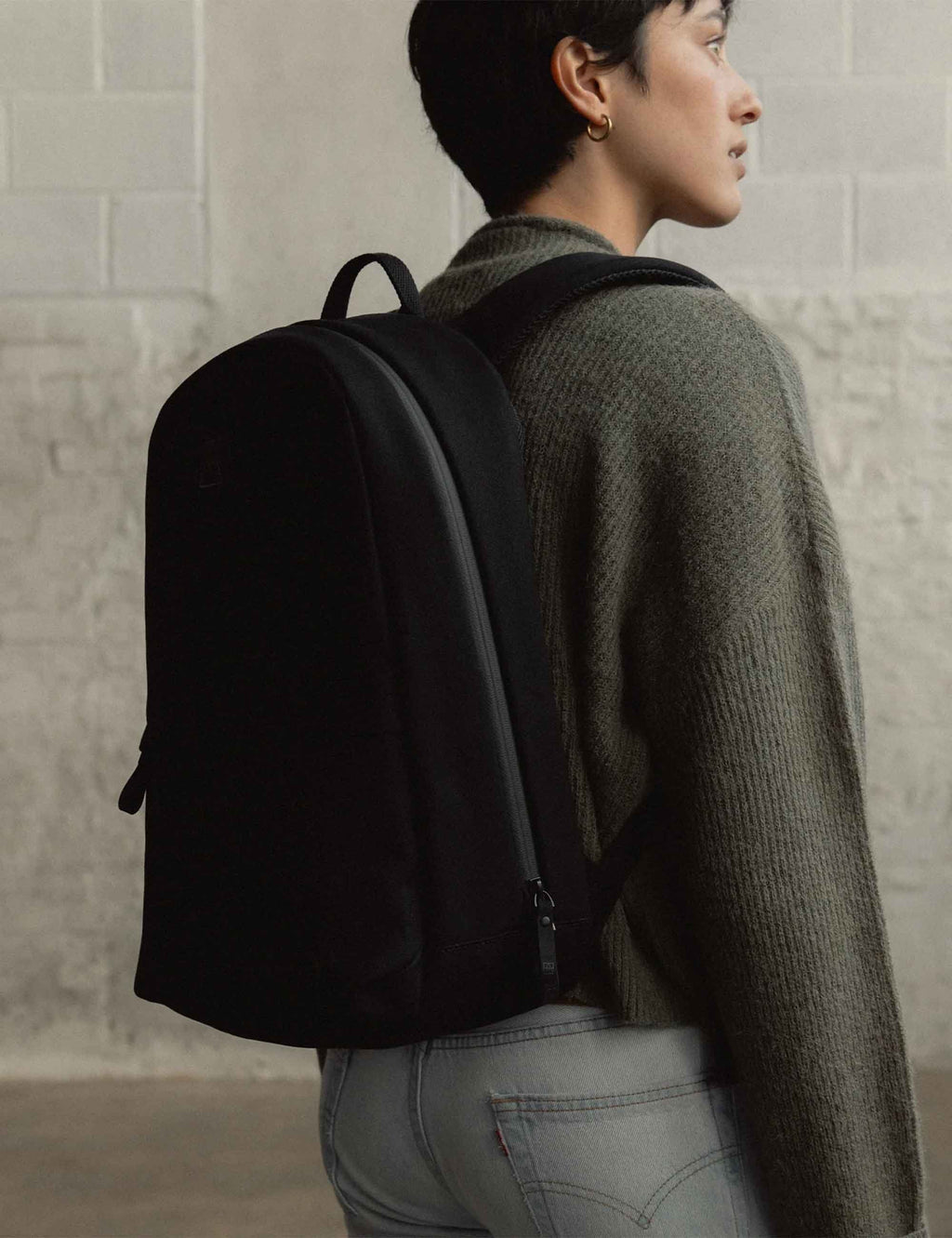 Classic Backpack 15L - All Black