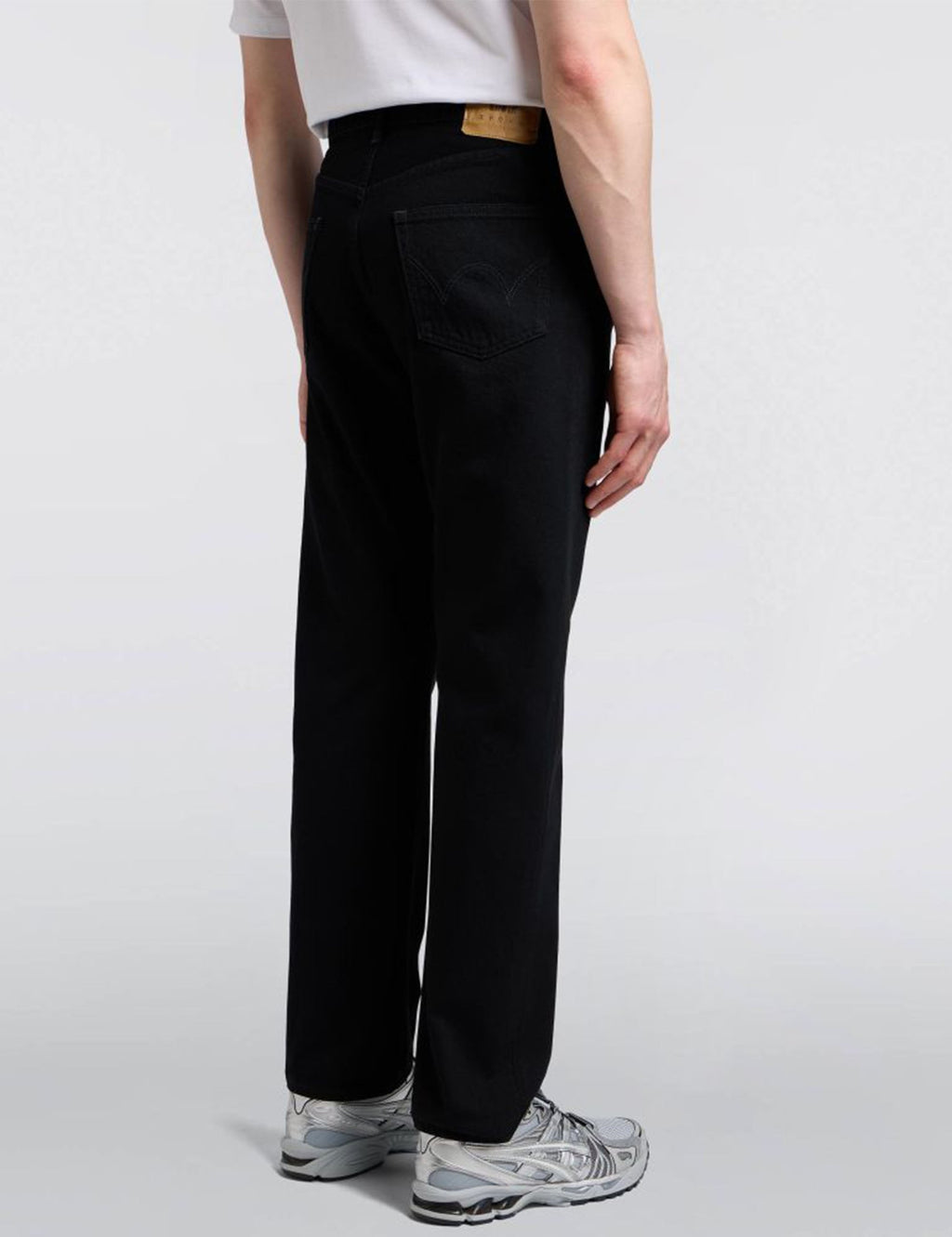 Regular Straight Jeans - Black, Unwashed