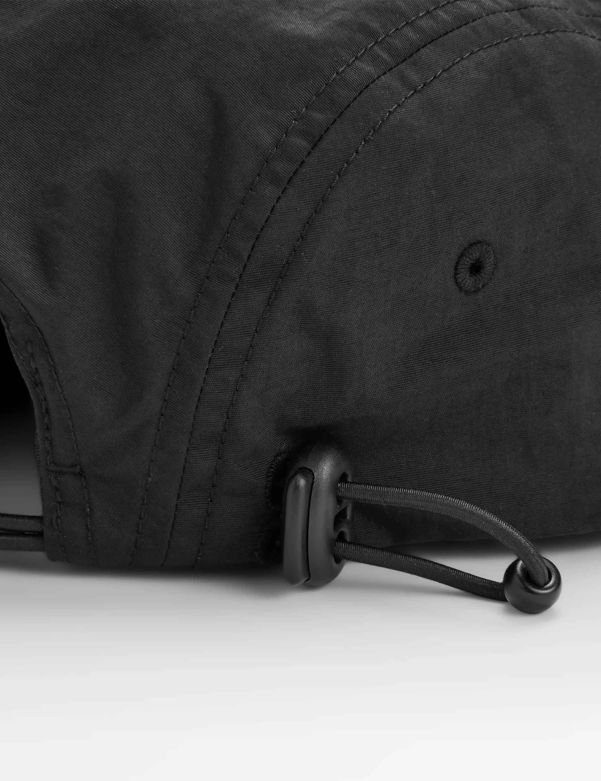 Passenger Emerge Trail Panel Cap - Black