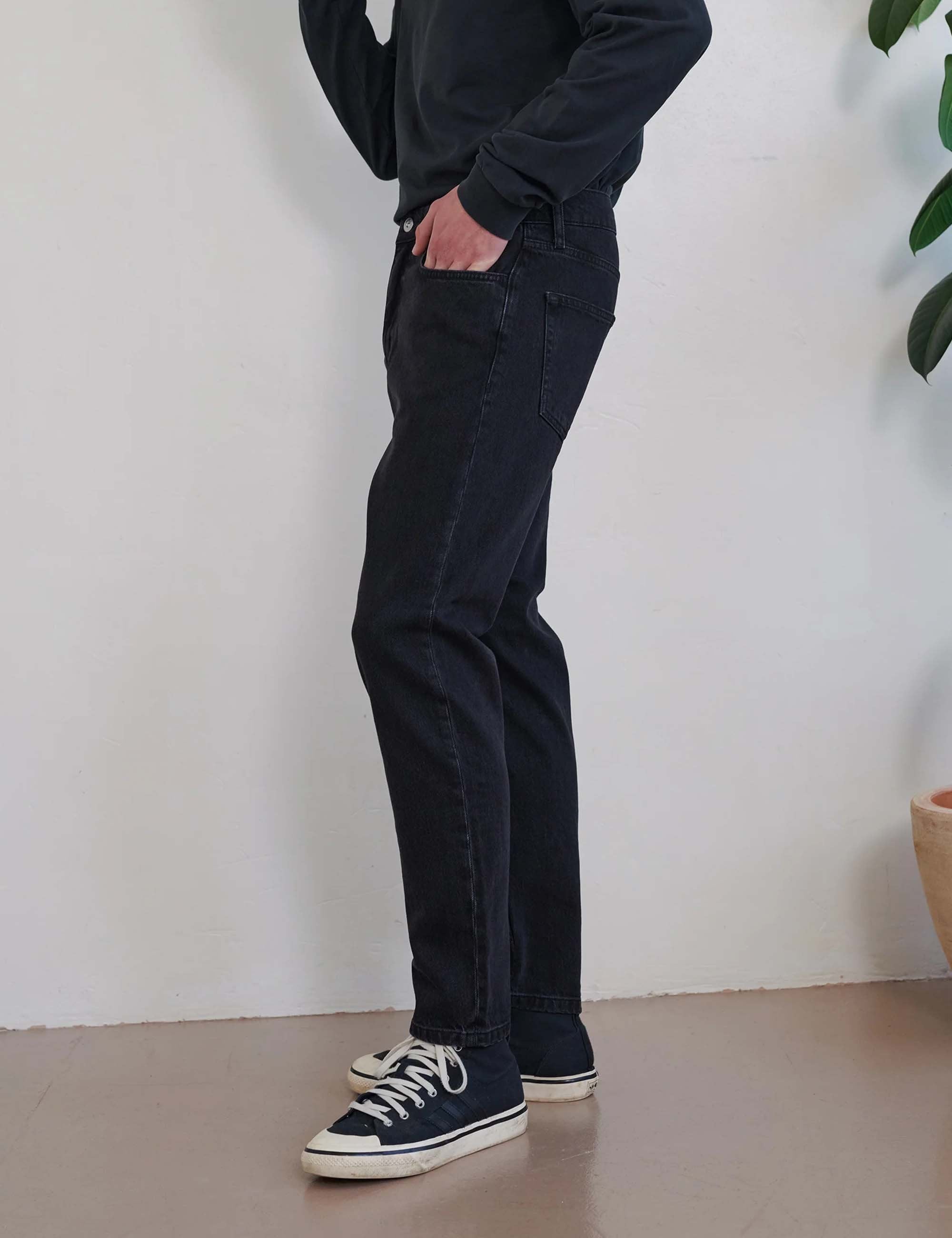 Walter Denim Uptight Fit Denim - Black