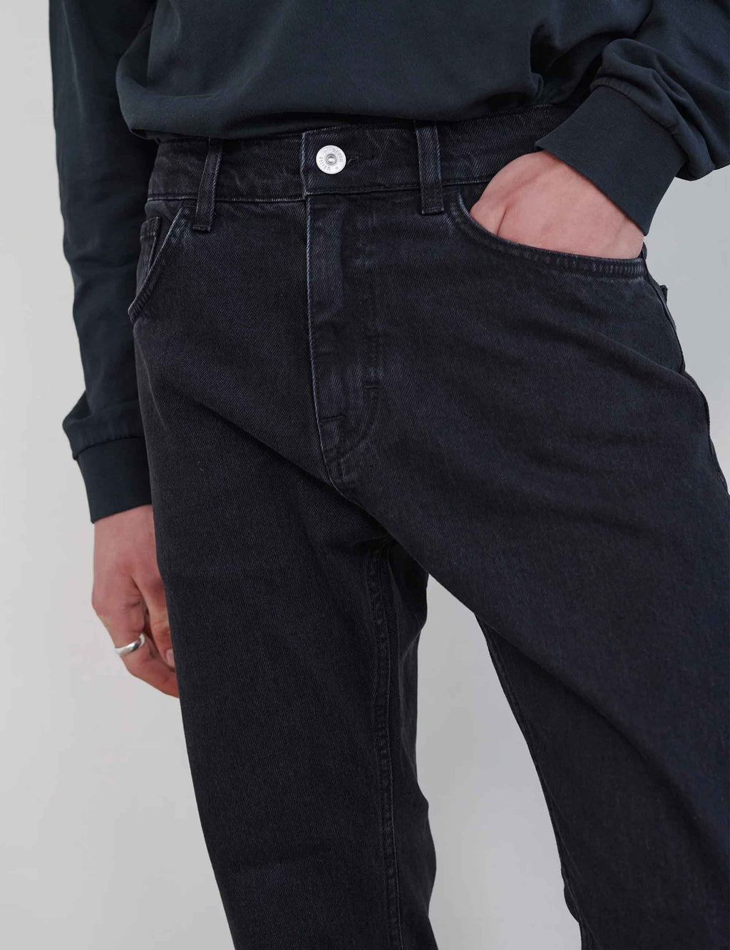 Uptight Fit Denim - Black