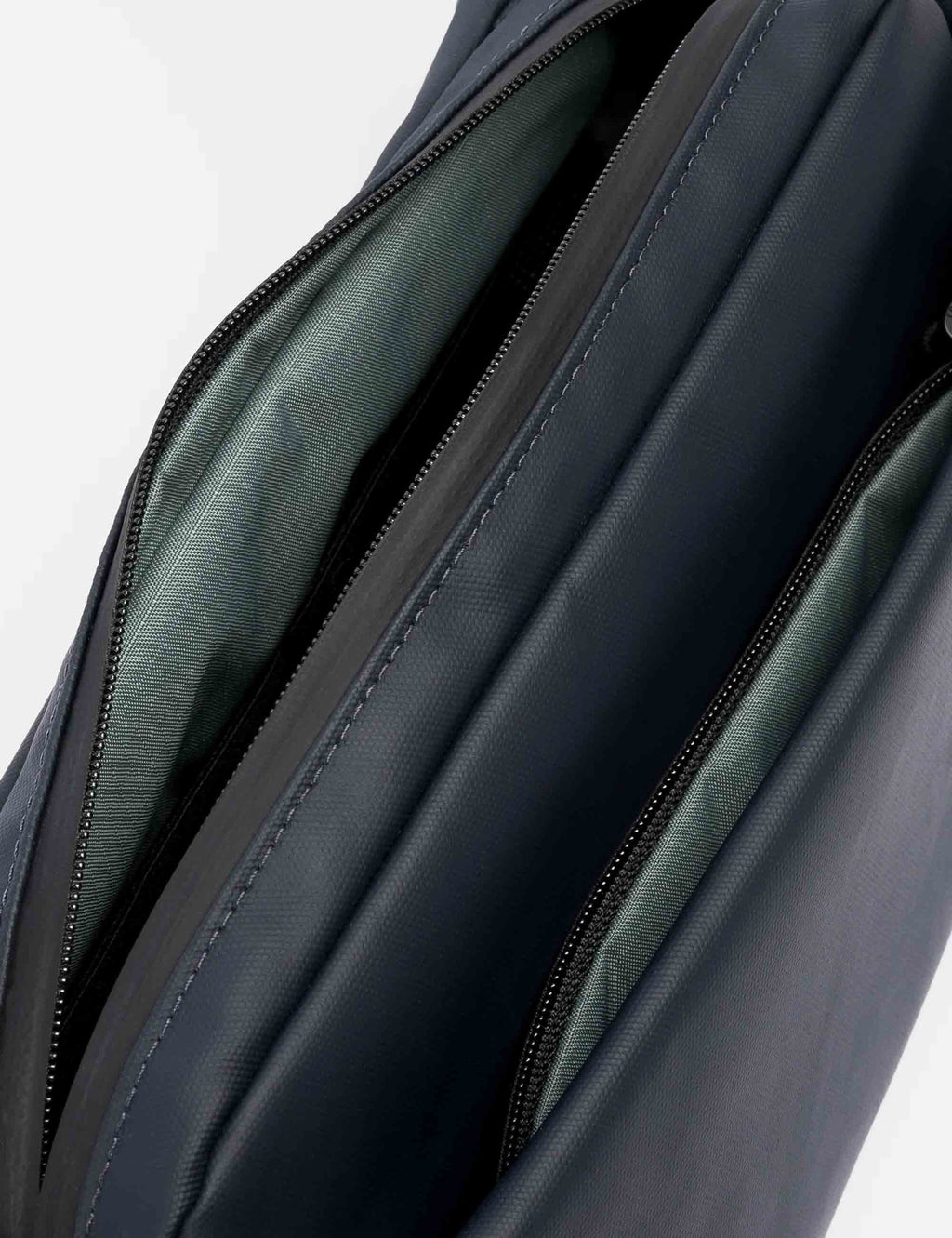 The Crossbody 3L Bag - Midnight Blue