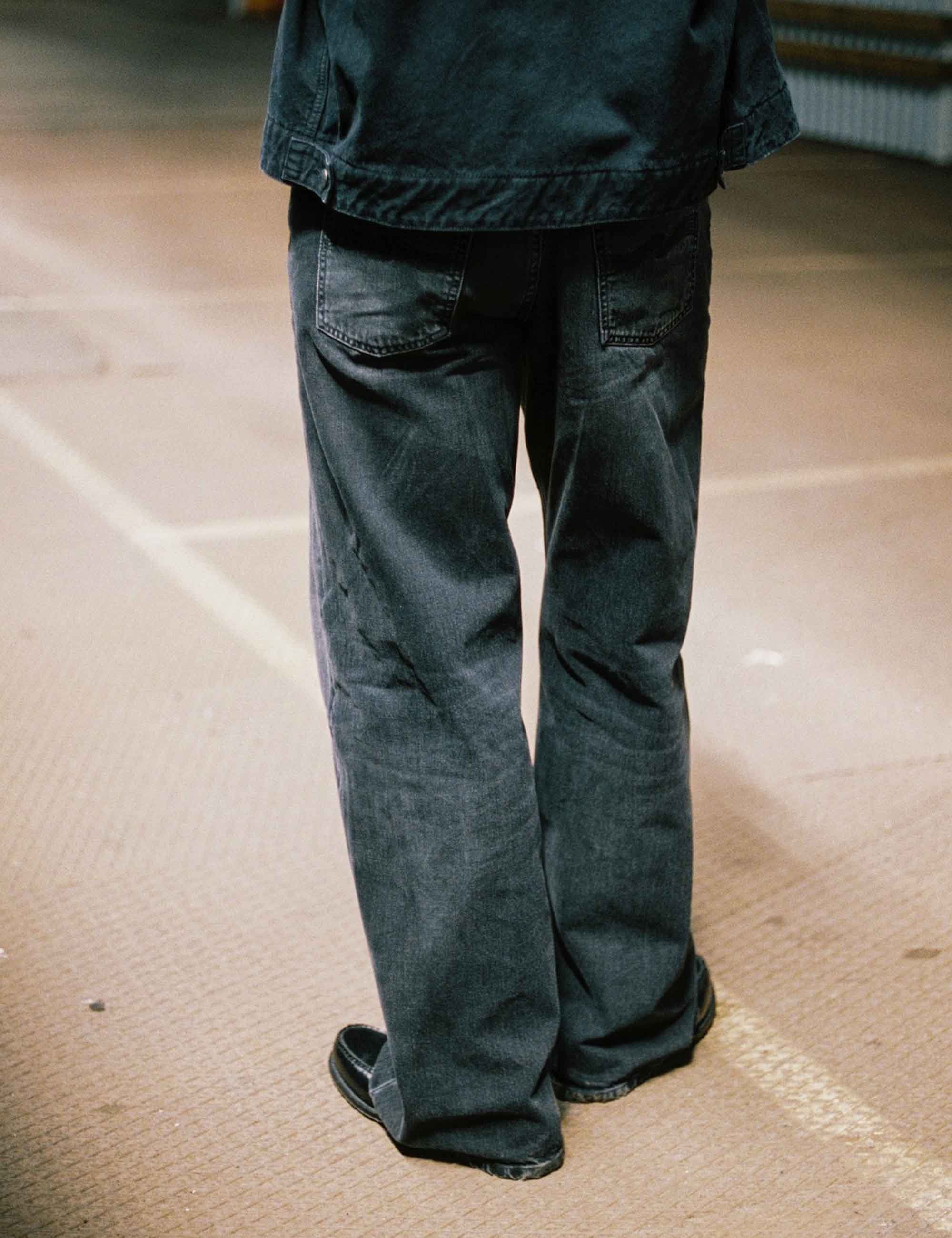 Nudie Jeans Loud Larry Jeans - Black Storm Wash