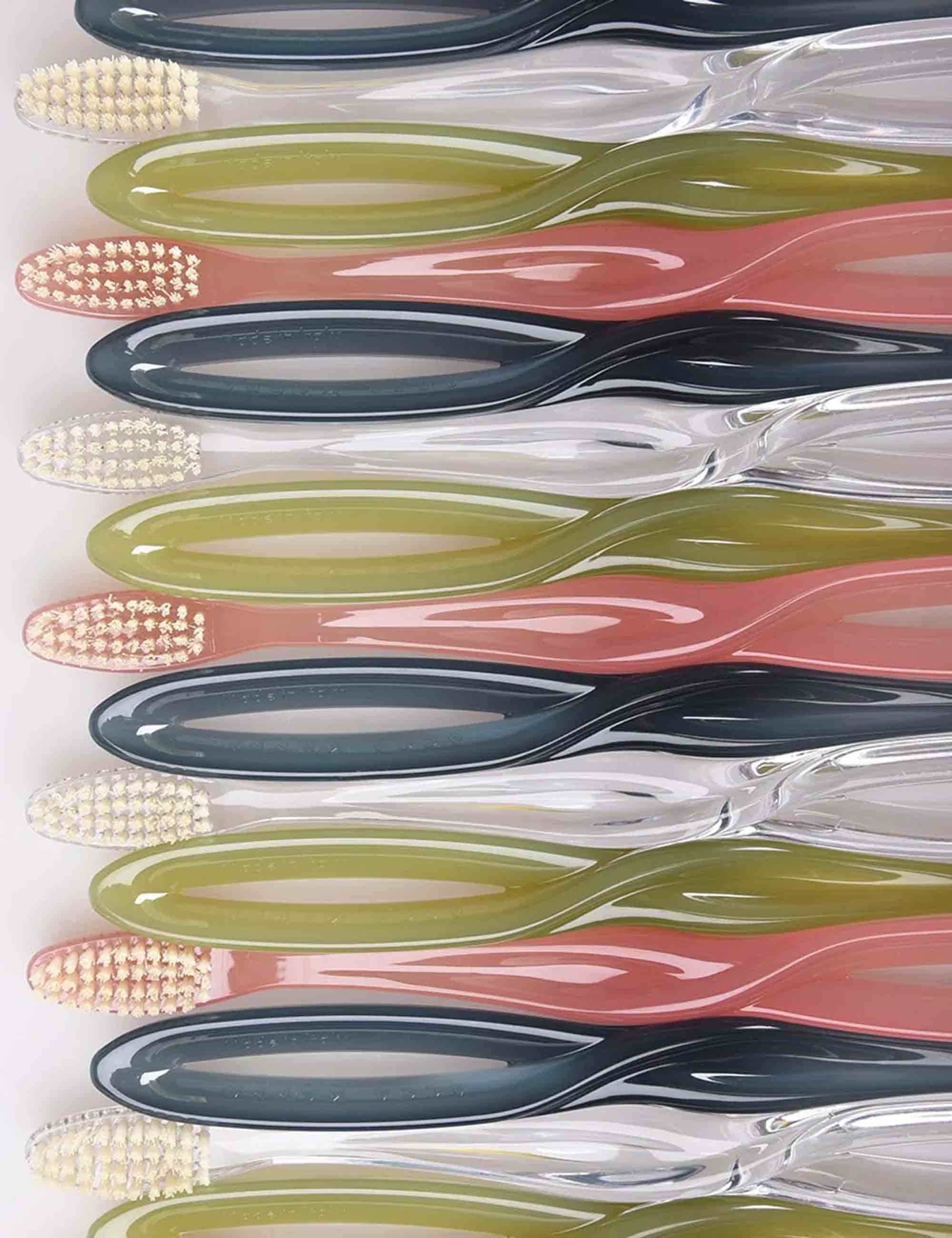 Infinito Toothbrush (Medium Nylon) - Prussian Blue
