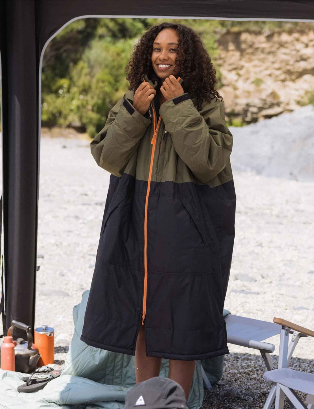 Waves Sherpa Lined Changing Robe - Black/Khaki
