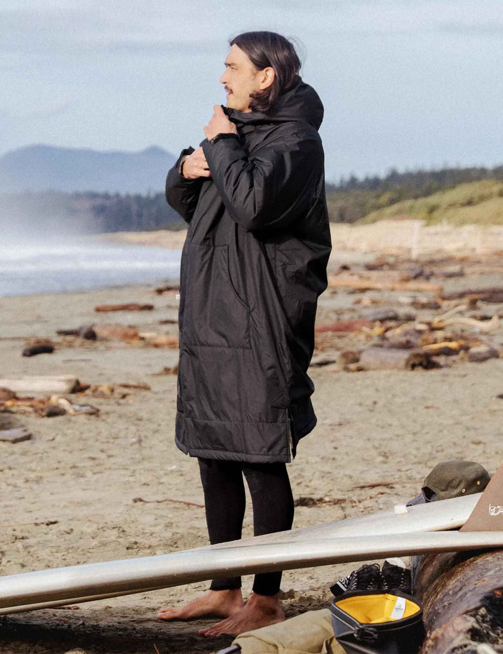 Escapism Sherpa Lined Changing Robe - Black