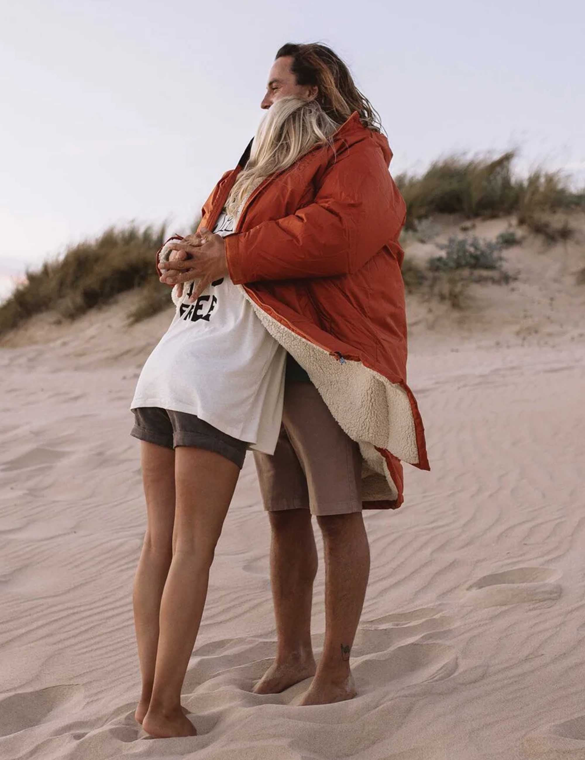 Passenger Escapism Sherpa Lined Changing Robe - Rust