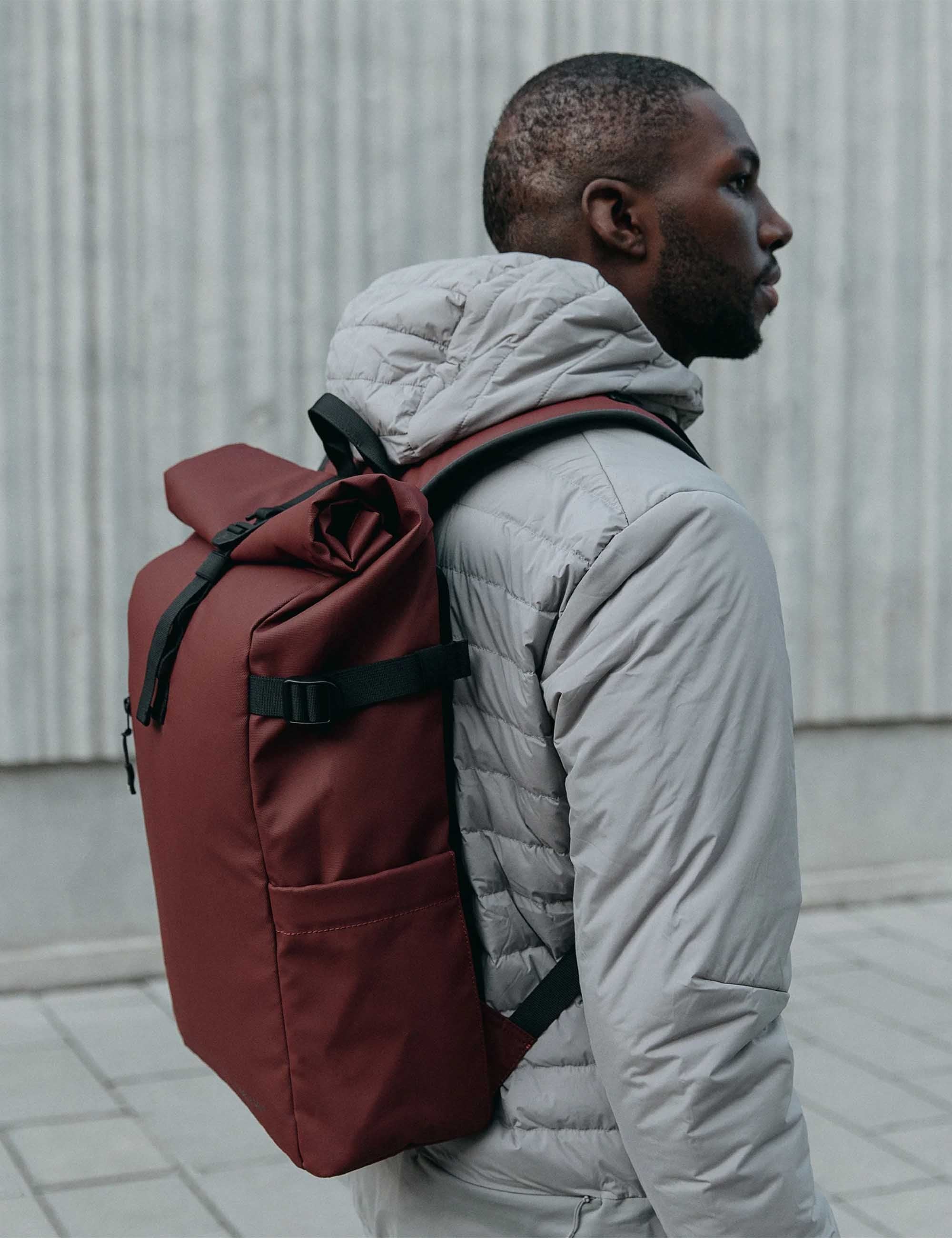 Stubble & Co The Roll Top Backpack 20L - Garnet Red