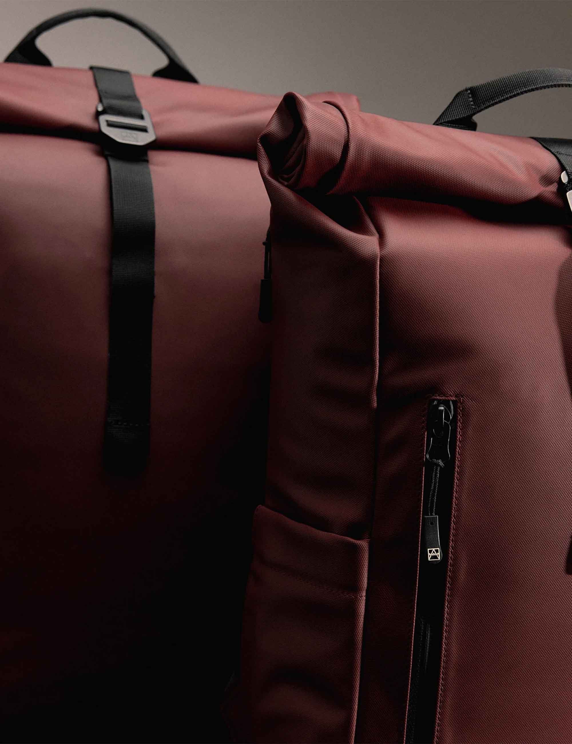 Stubble & Co The Roll Top Backpack 20L - Garnet Red
