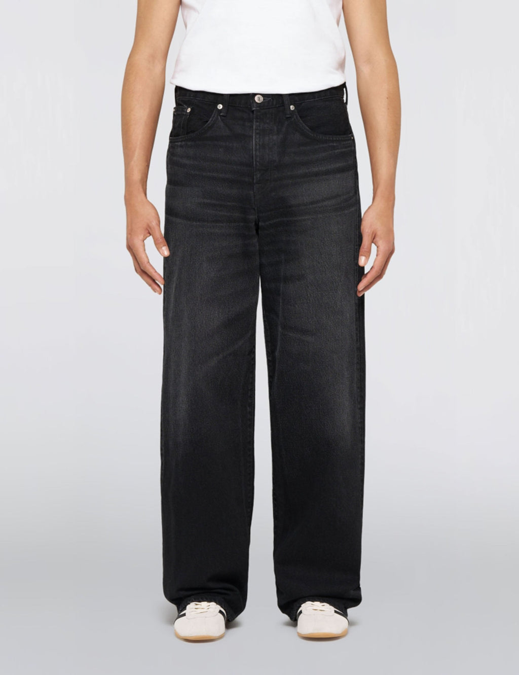 Wide leg denim pants, dark black wash, worn-in look, button closure and belt loops