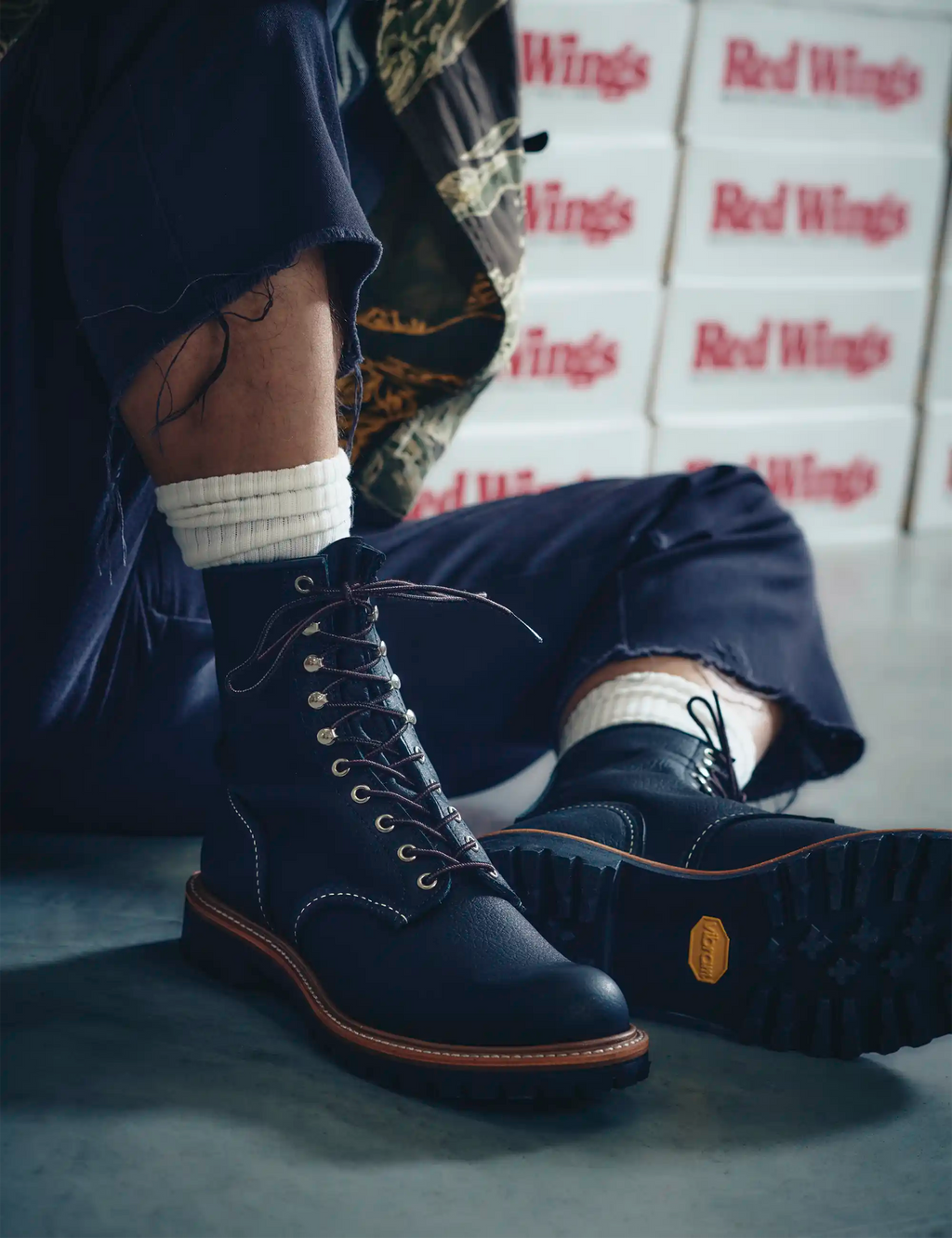 4501 Heritage 8" Logger Boot - Black Oil Slick Leather