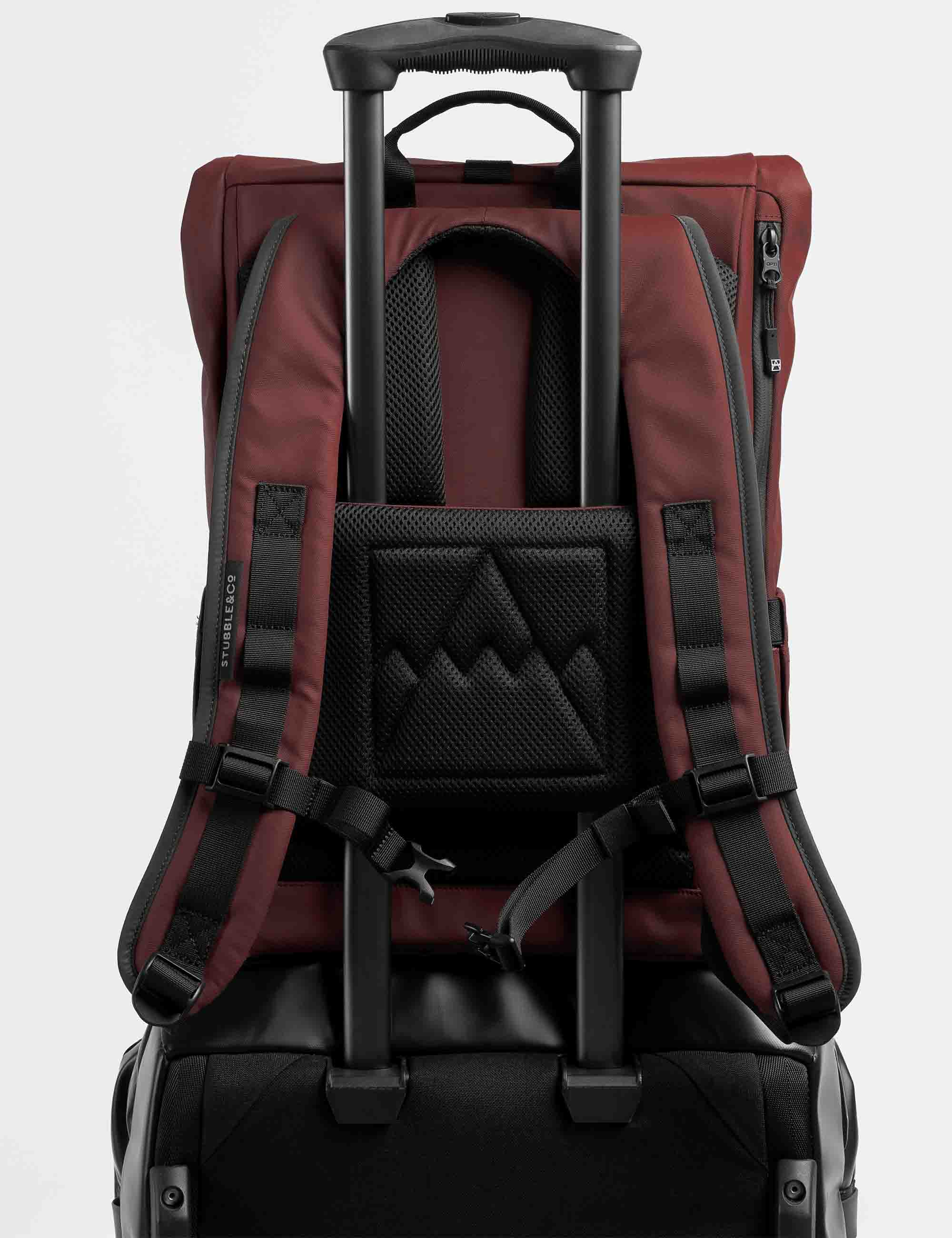 Stubble & Co The Roll Top Backpack 15L - Garnet Red