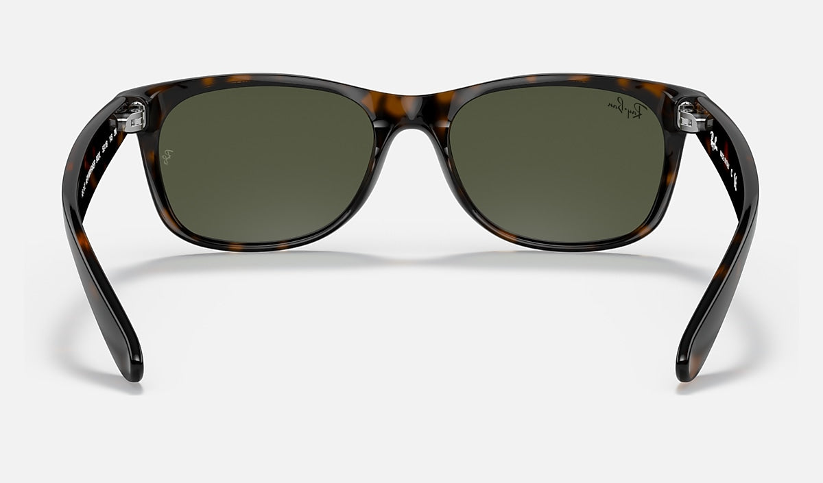 Ray-Ban New Wayfarer Sunglasses - Polished Tortoise/G-15 Green