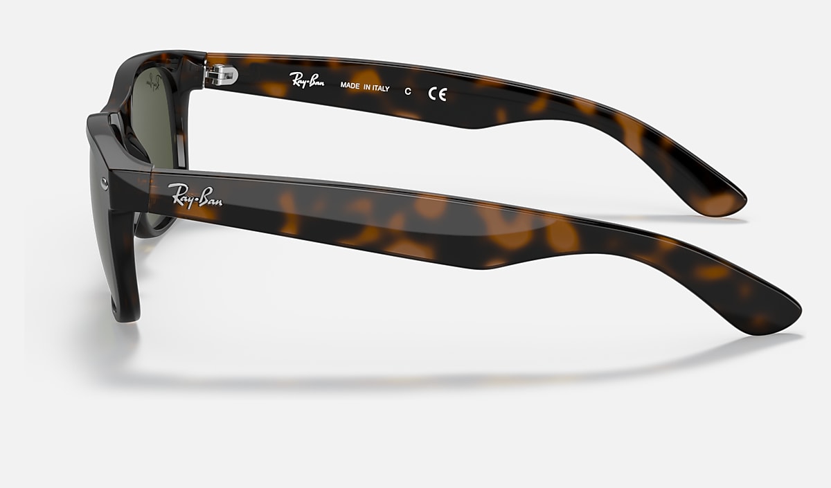 Ray-Ban New Wayfarer Sunglasses - Polished Tortoise/G-15 Green