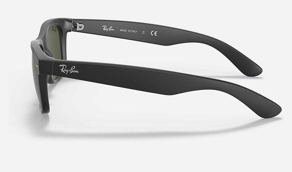 Ray-Ban New Wayfarer Sunglasses - Matte Rubber Black/G-15 Green