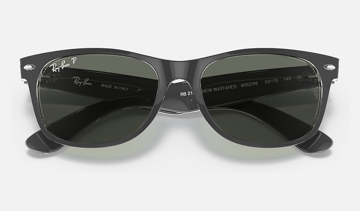 Ray-Ban New Wayfarer Sunglasses - Matte Black/G-15 Green Polarised