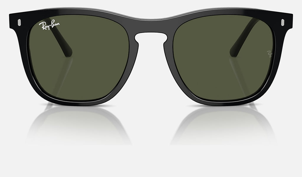 Black sunglasses with green lenses, squared rounded frame, front view, Ray-Ban logo.