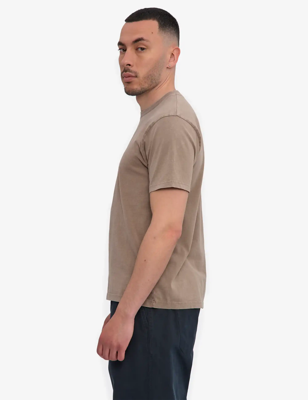Faded khaki crew-neck organic t-shirt with short sleeves, side profile