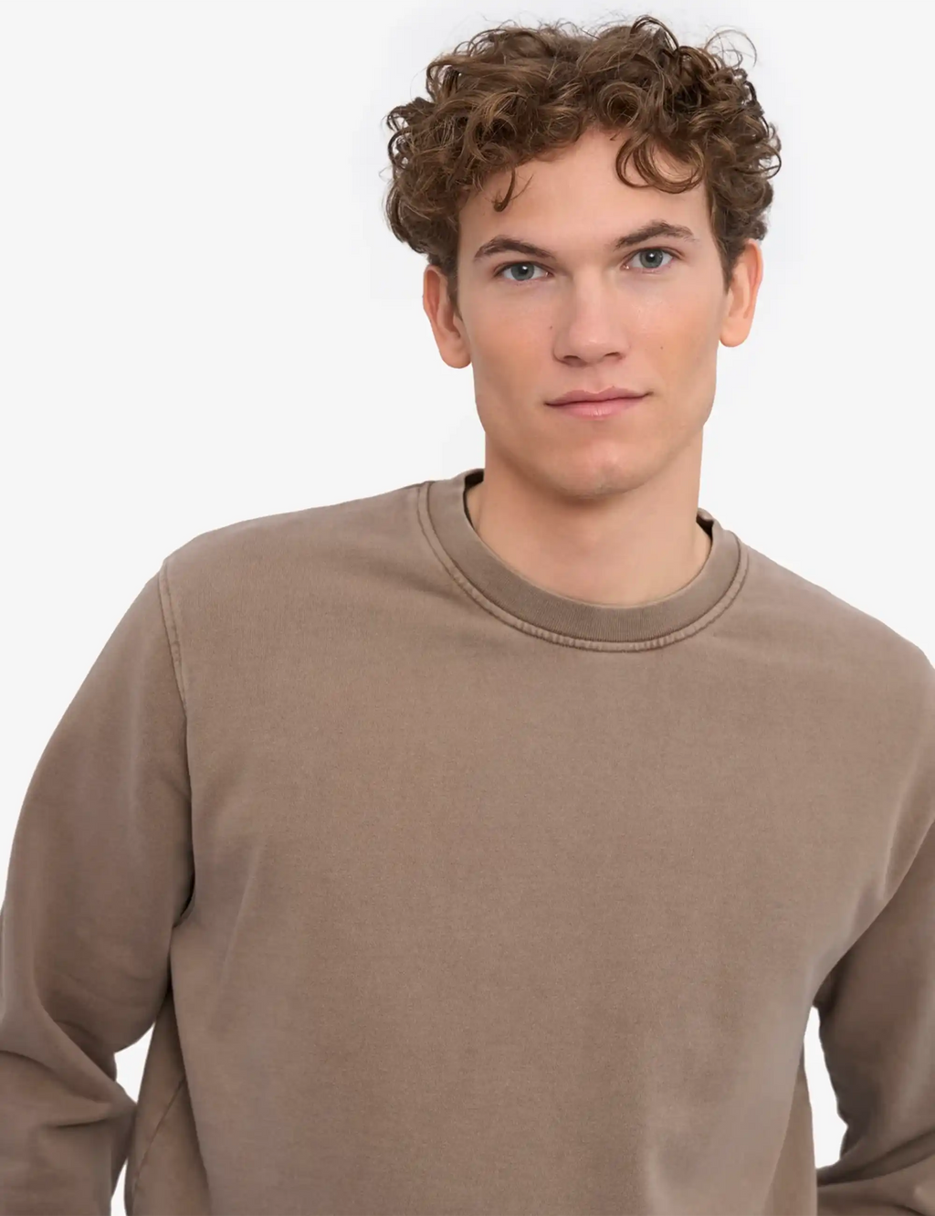 Men's organic crew sweatshirt, faded khaki, close-up of crew neck and stitching