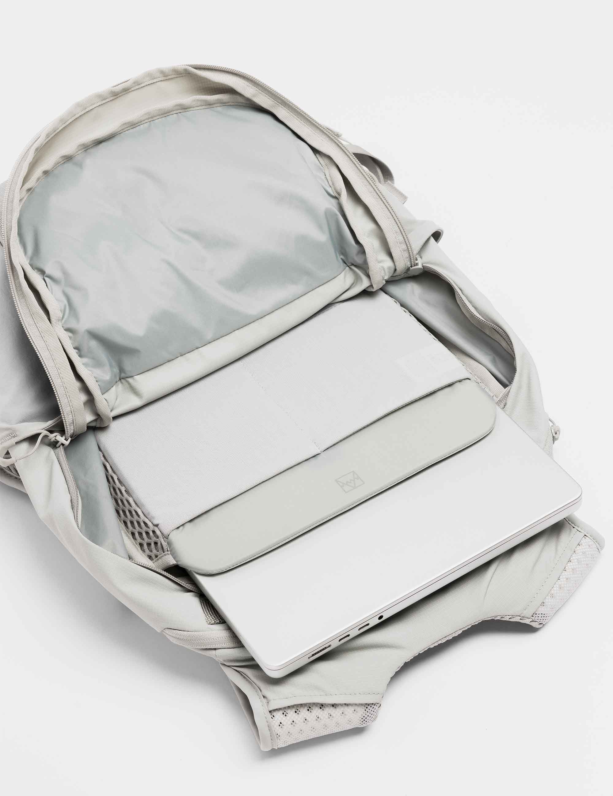 Stubble & Co Motion Backpack 20L - Ash