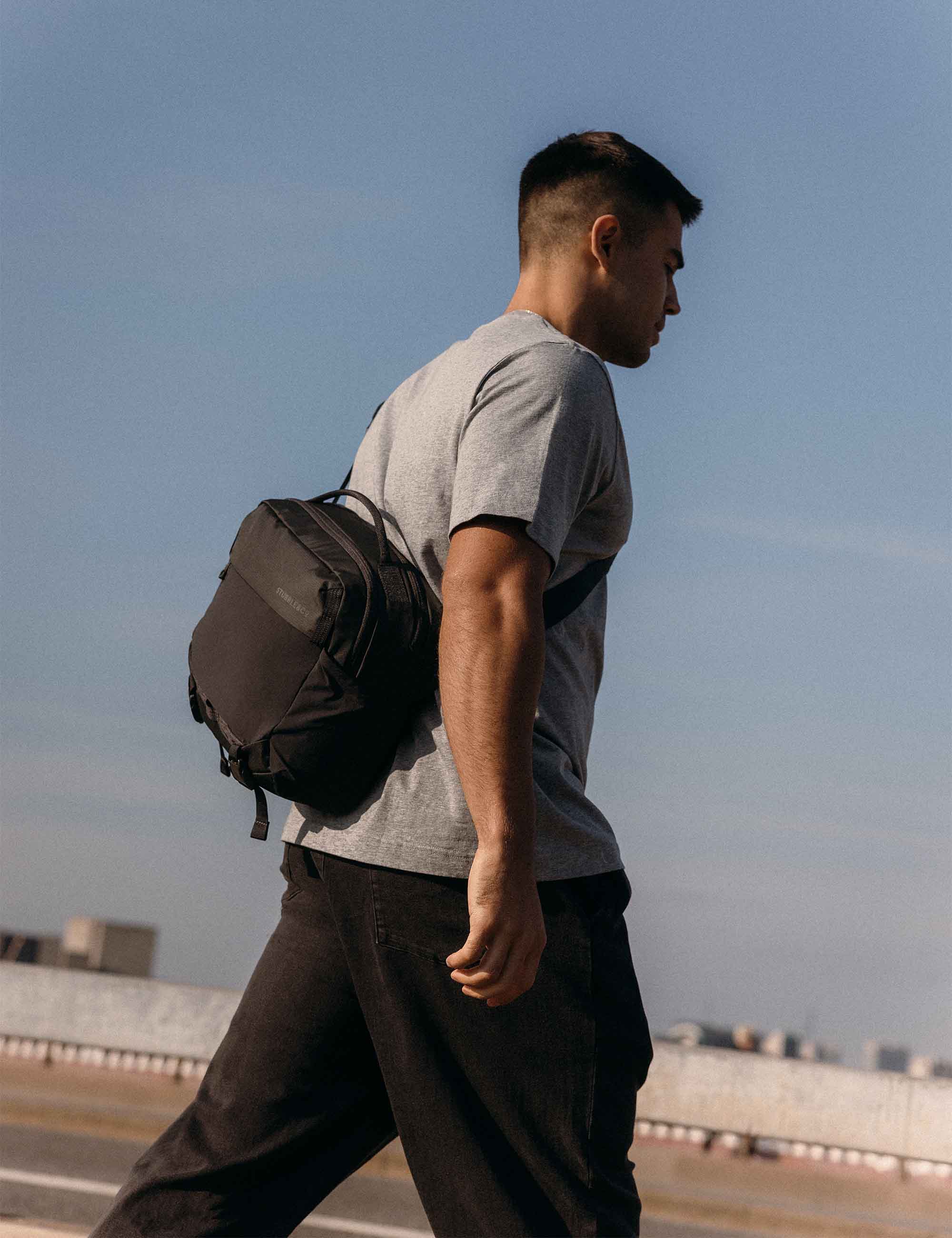 Stubble & Co Motion Sling Bag 15L - Charcoal