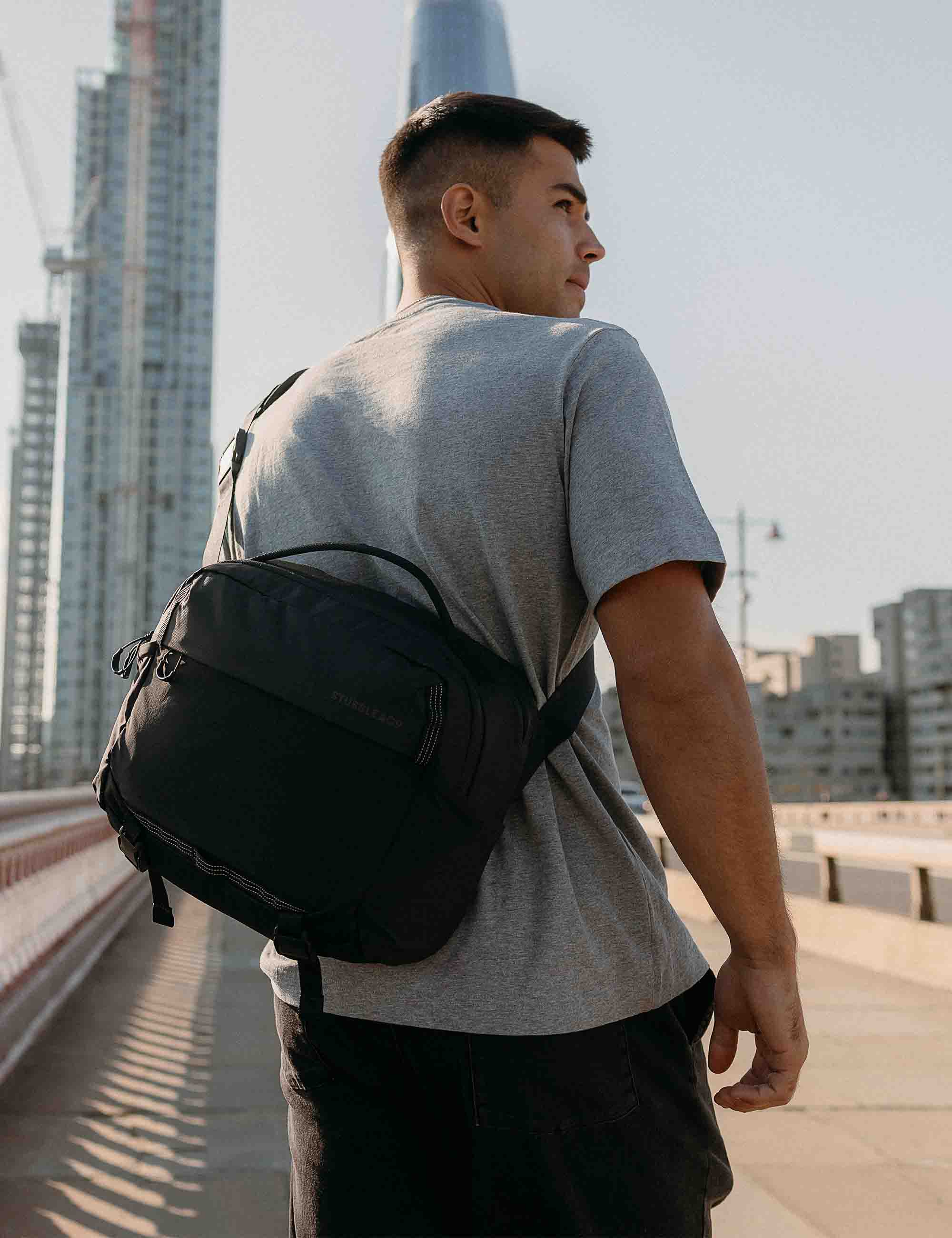 Stubble & Co Motion Sling Bag 15L - Charcoal