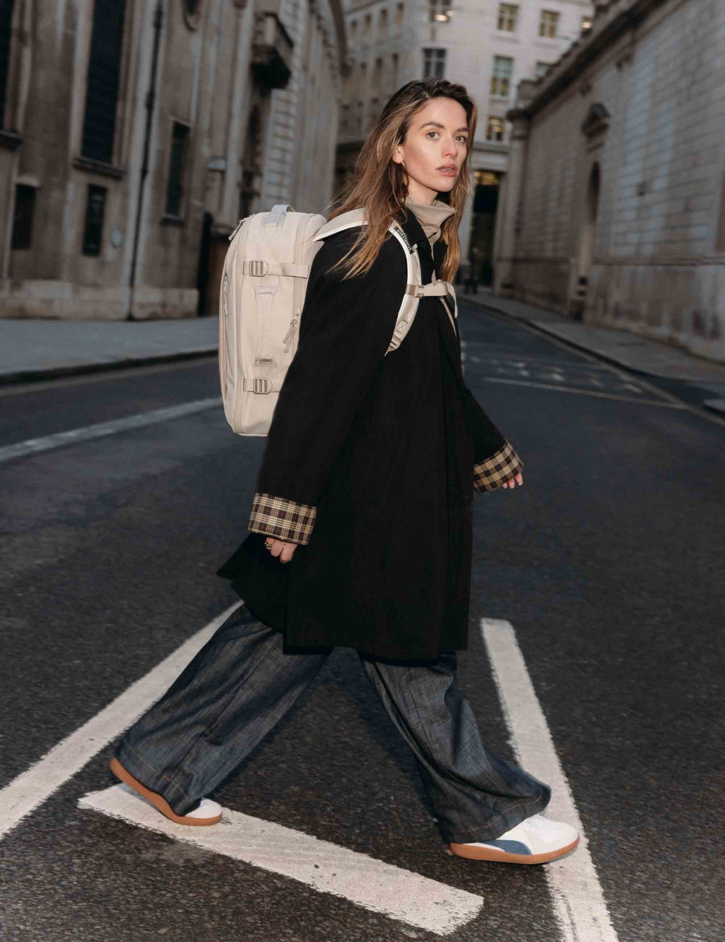 Hybrid Backpack 20L - Tonal Sand