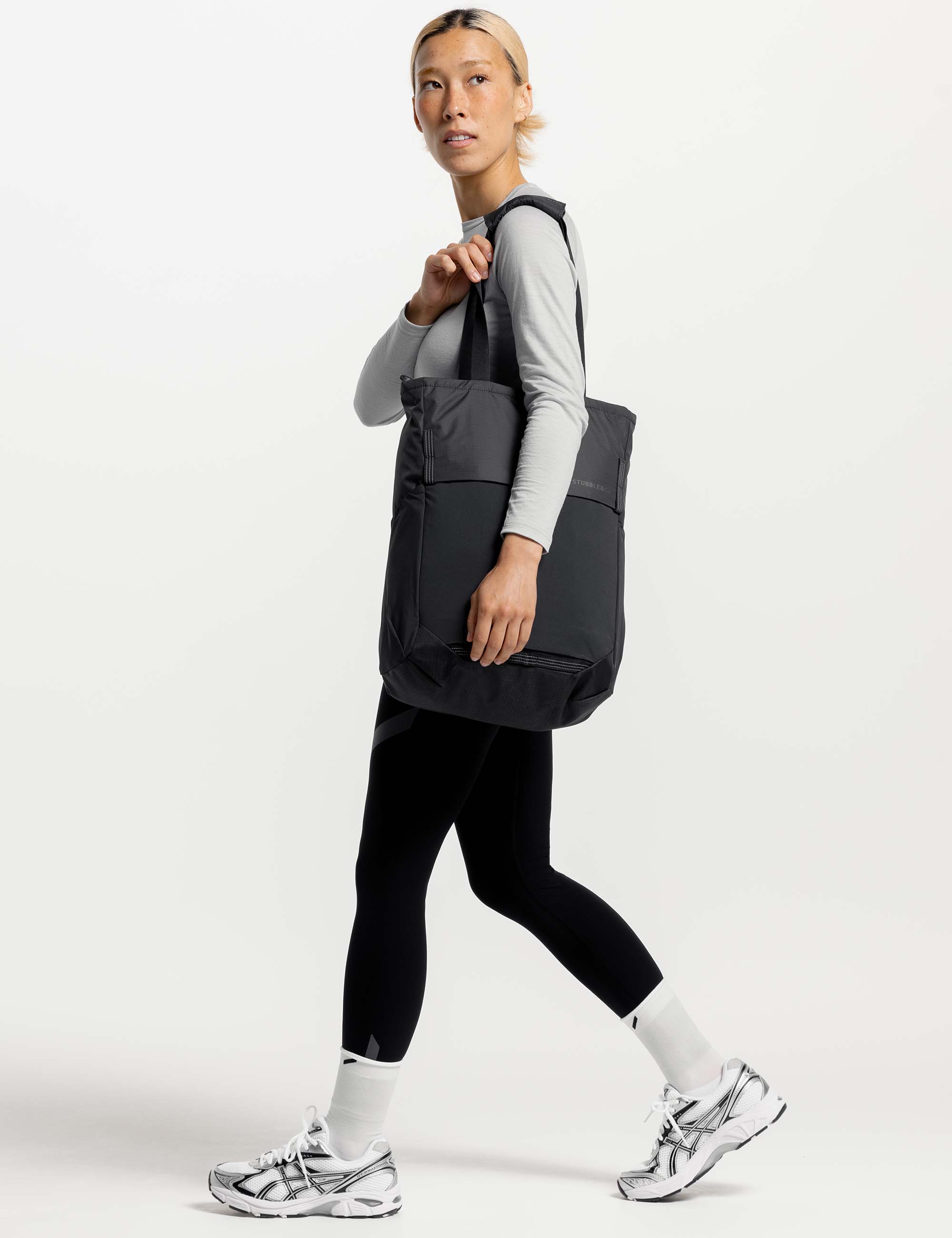Stubble & Co Motion Tote Pack 18L - Charcoal